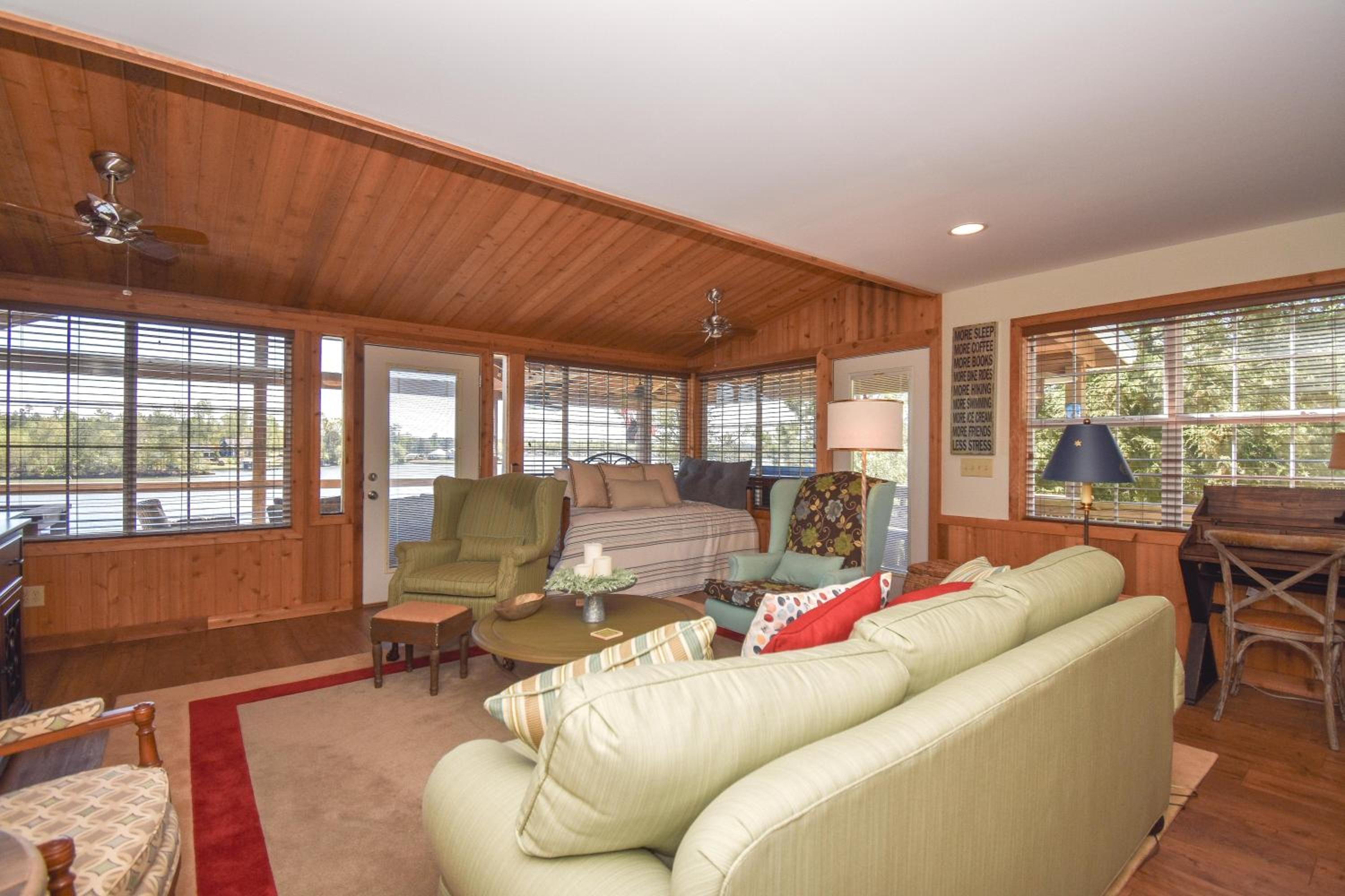 Two-Bedroom Holiday Home photo 1