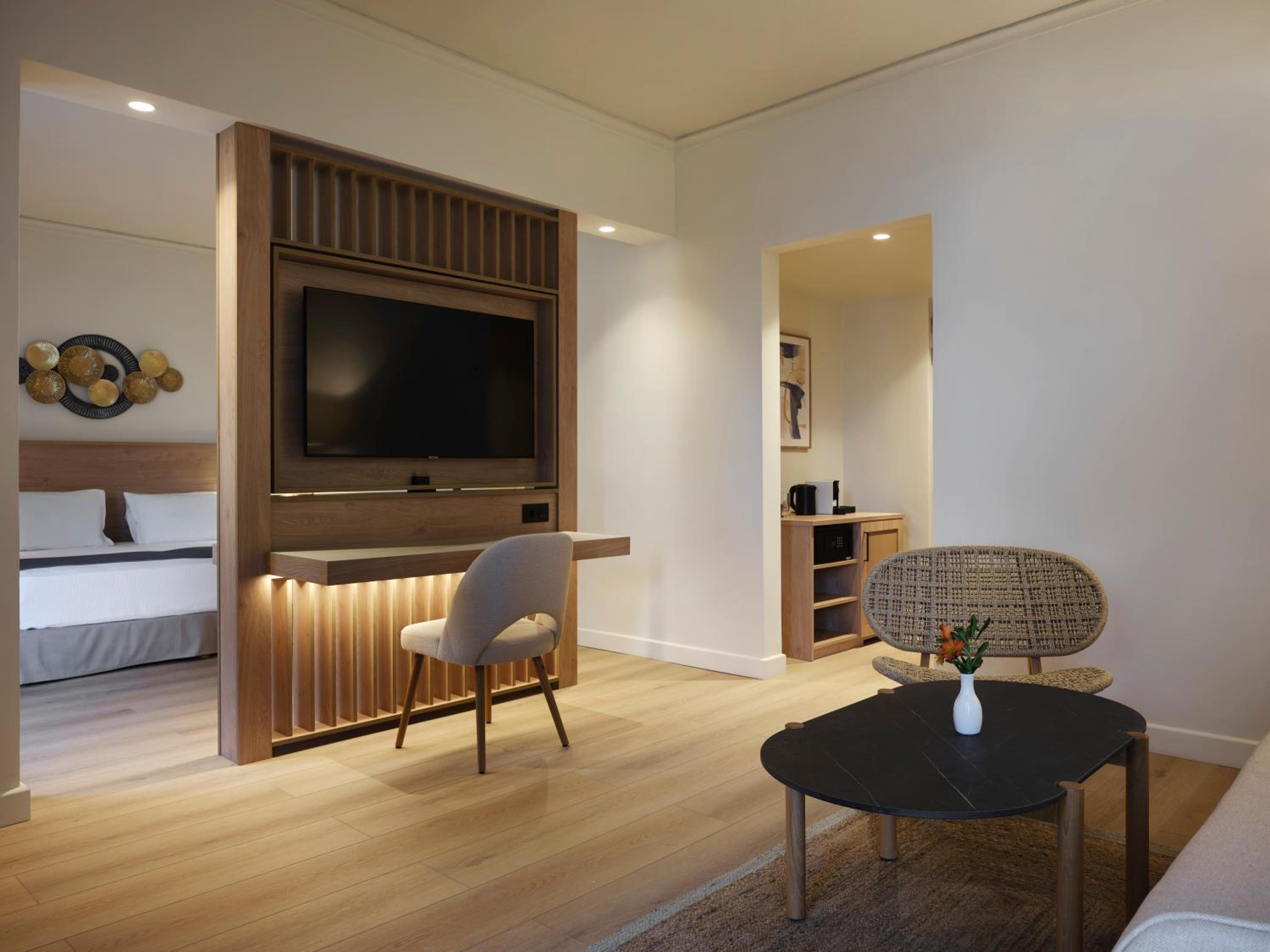Family Suite Limited Sea View (Open Plan) - Photo 4