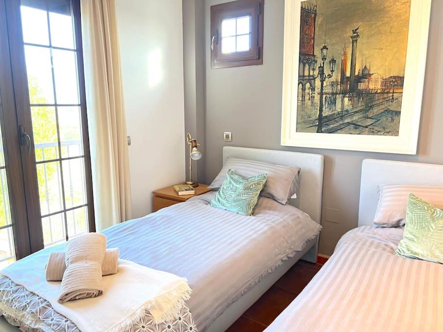 Villa de Tres Habitaciones