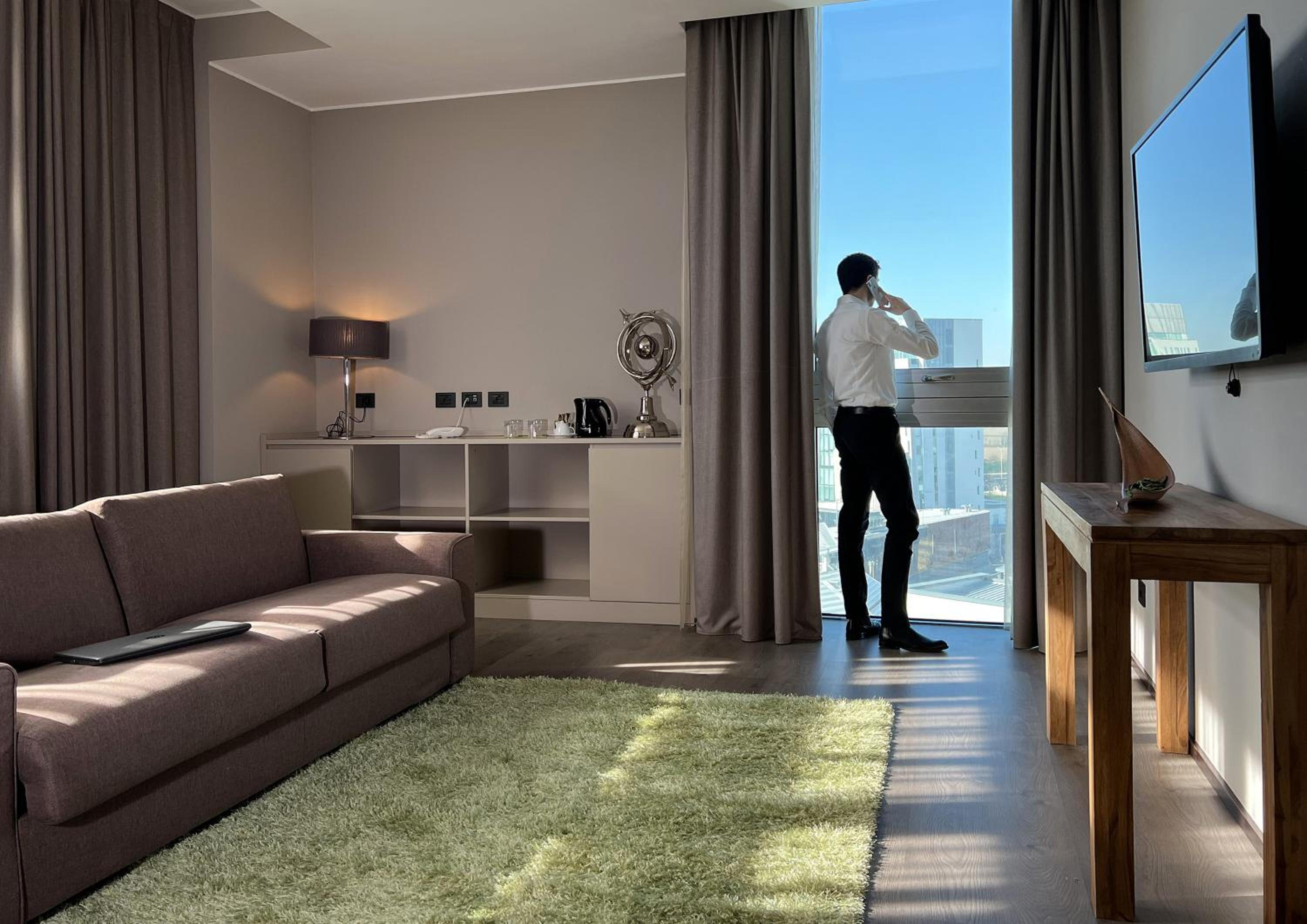 Suite - Photo 7