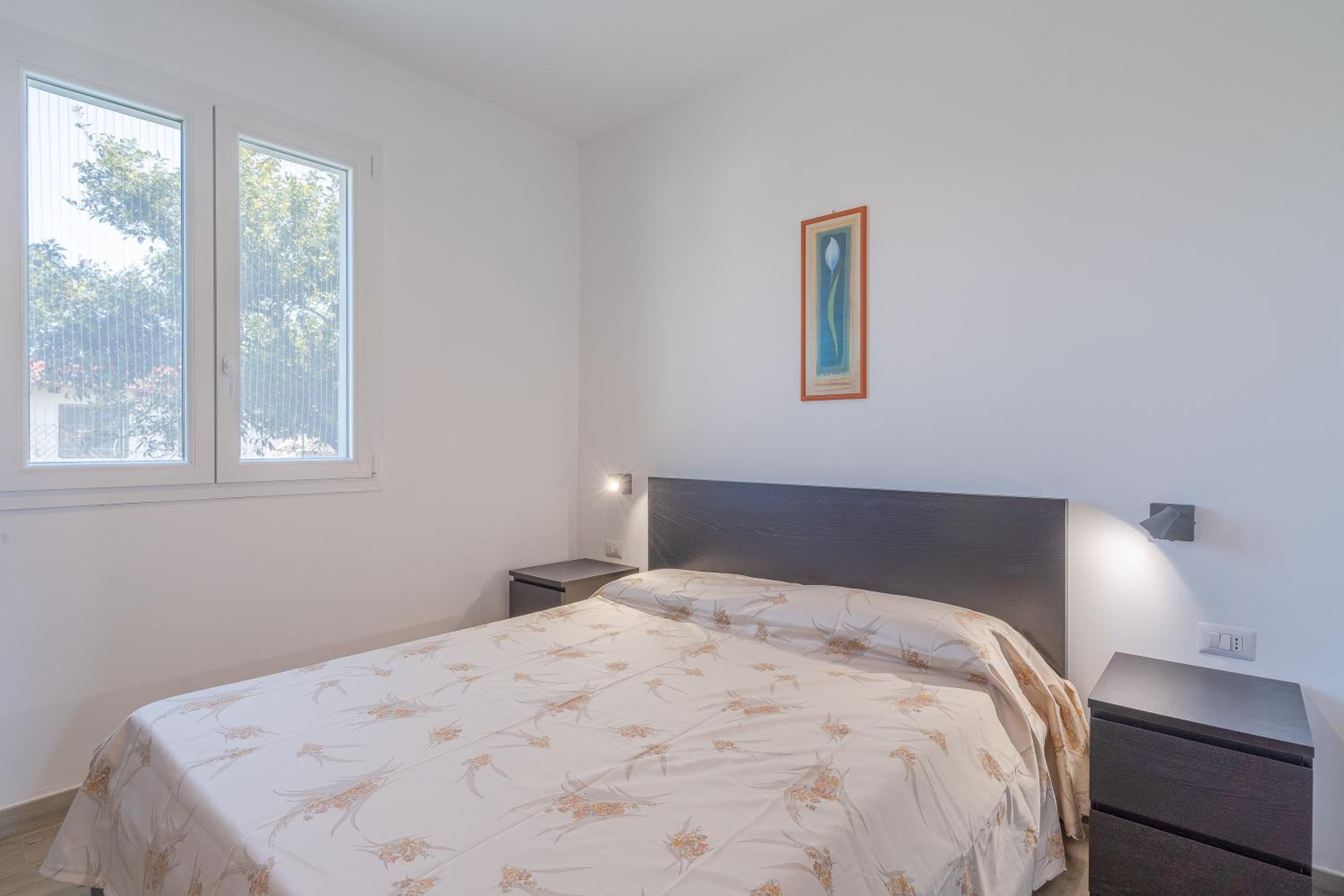 Superior One-Bedroom Apartment