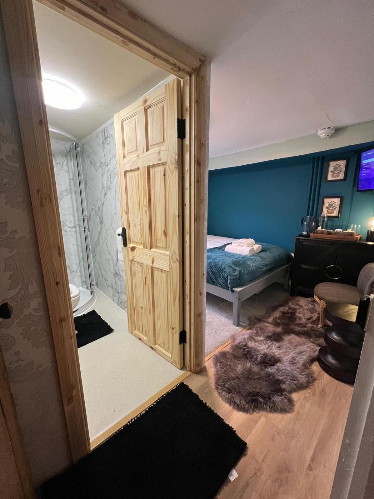 Deluxe Suite - Photo 2