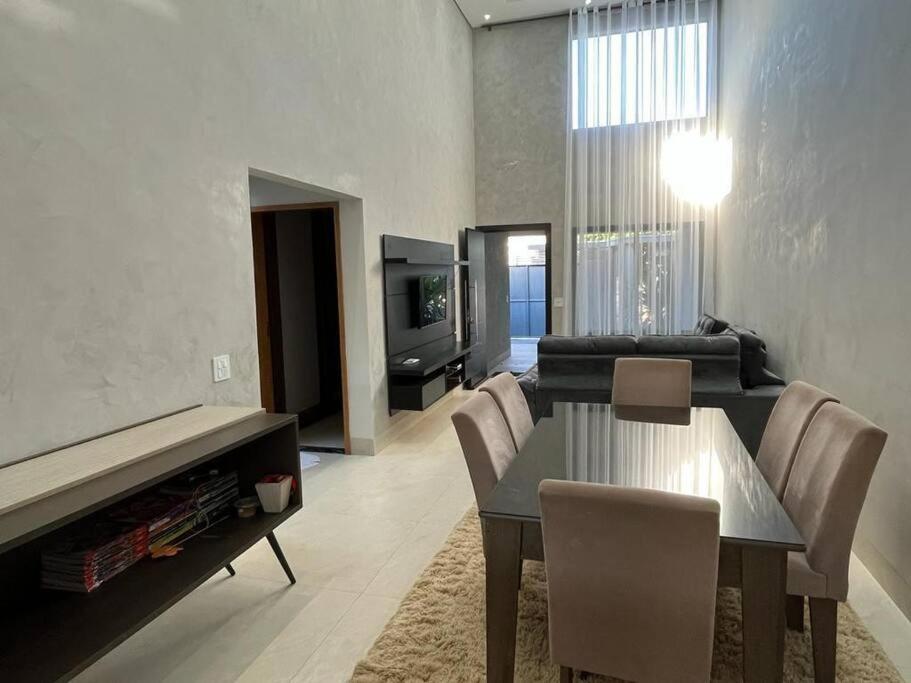 One-Bedroom House photo 1
