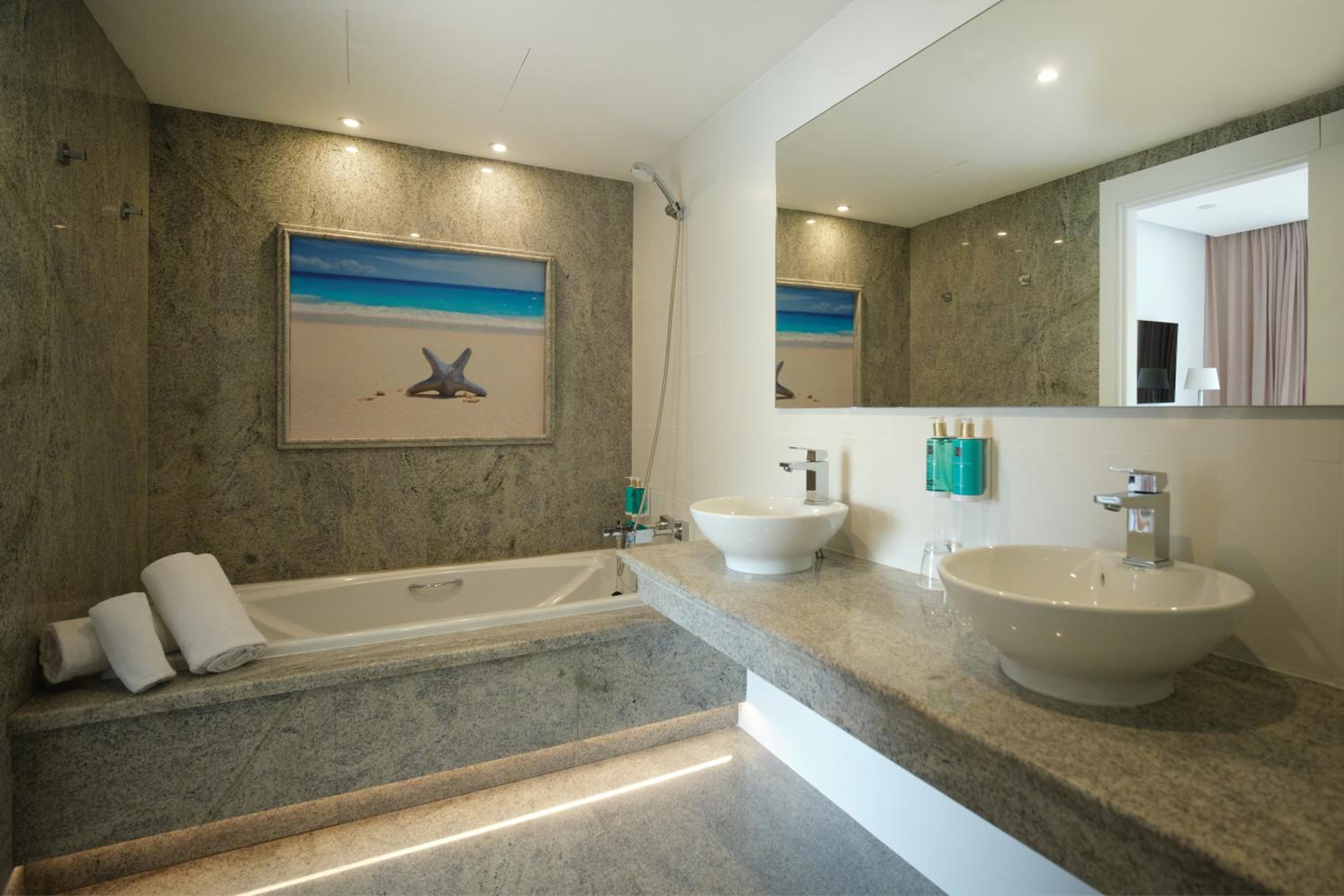 Suite with Sea View