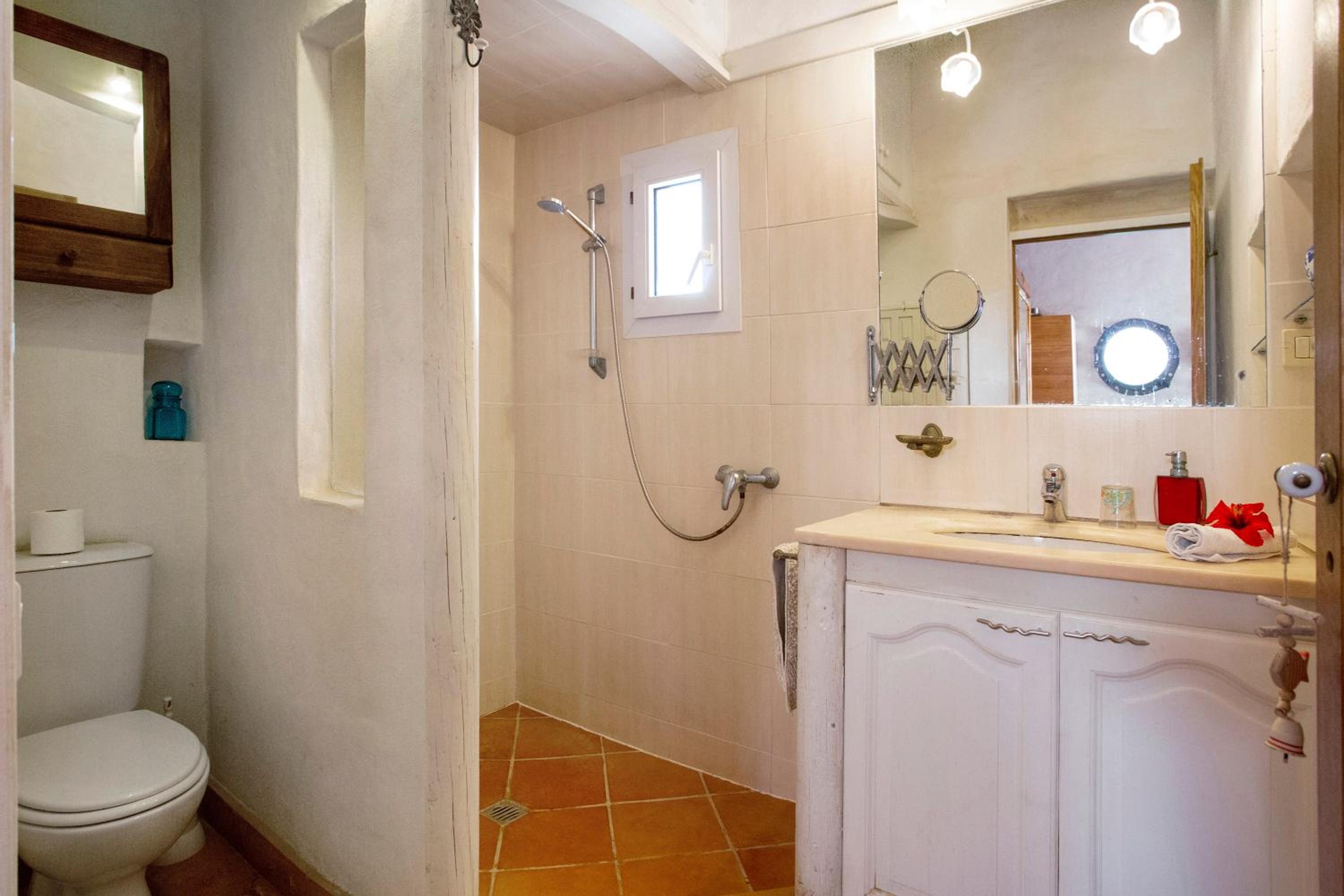 Two-Bedroom House photo 2
