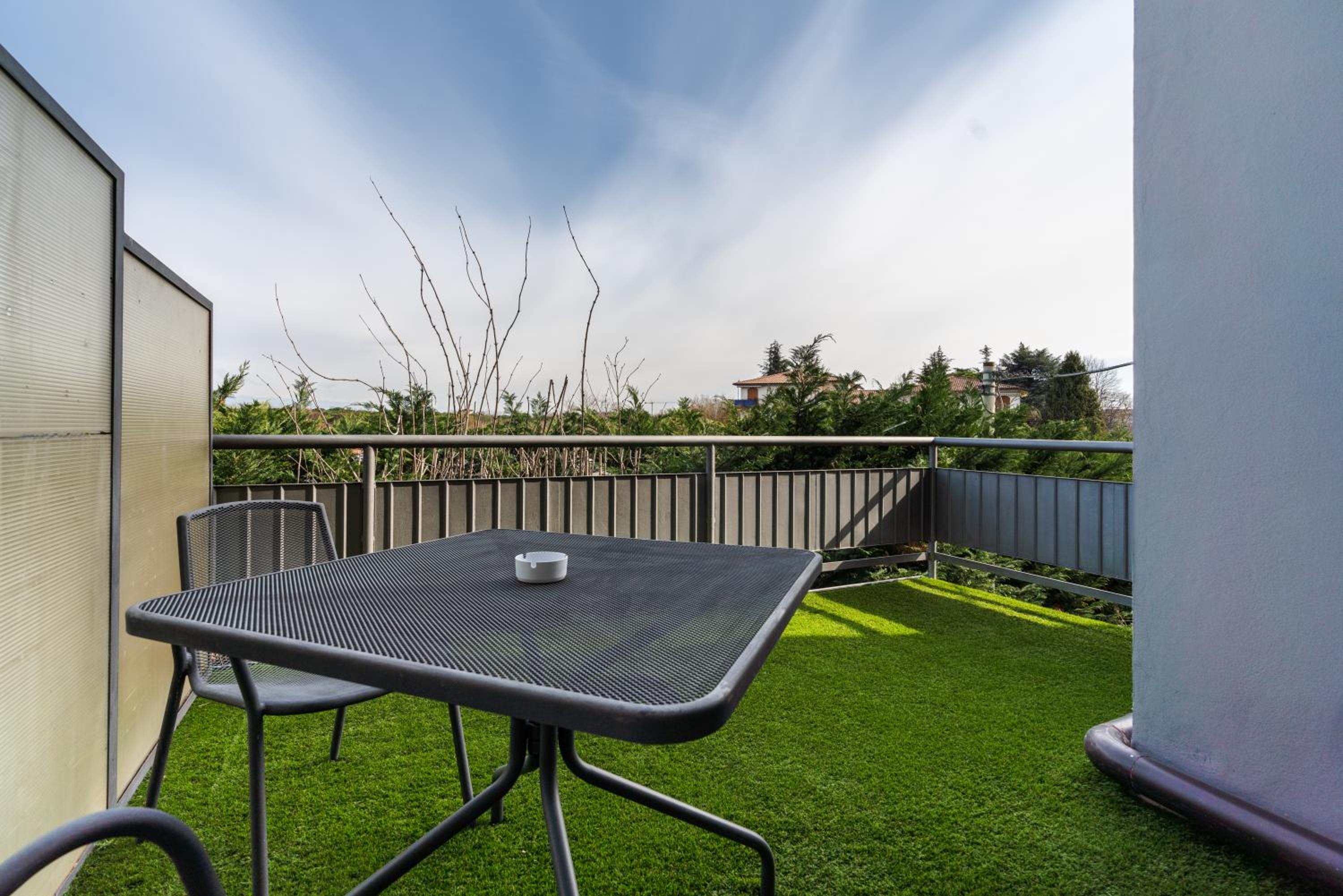 Triple Room with Balcony - Photo 2