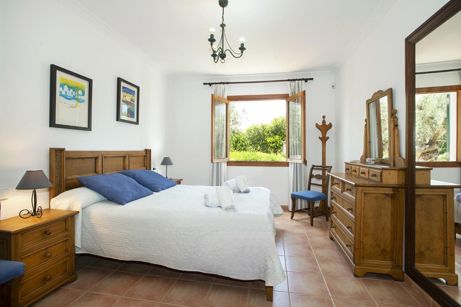 Three-Bedroom Villa photo 3