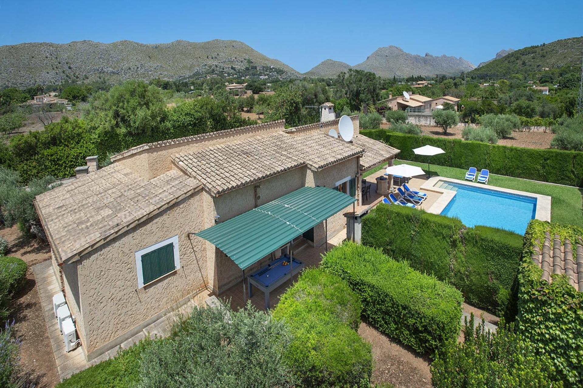 Three-Bedroom Villa photo 2