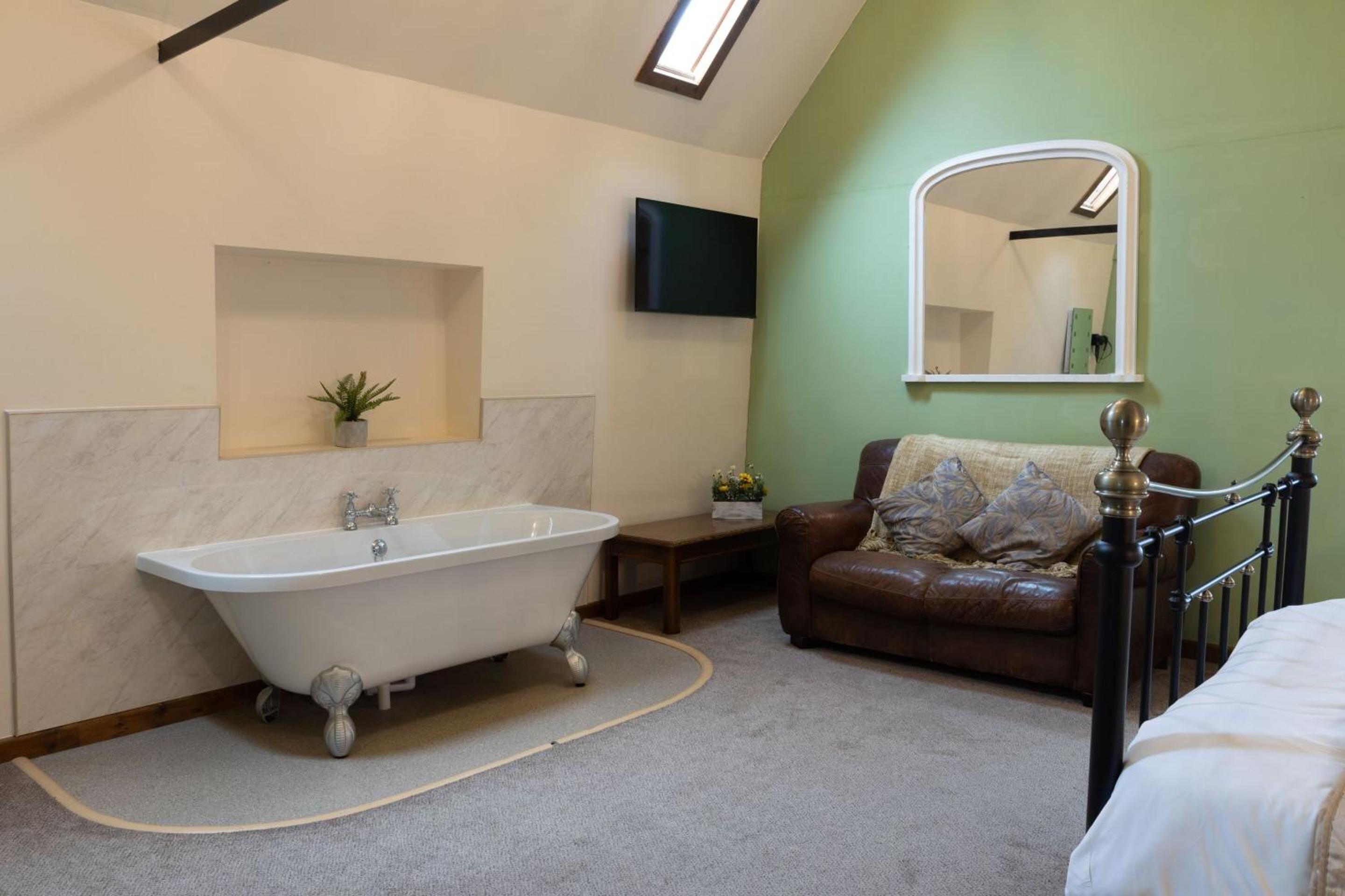 One-Bedroom Suite photo 3