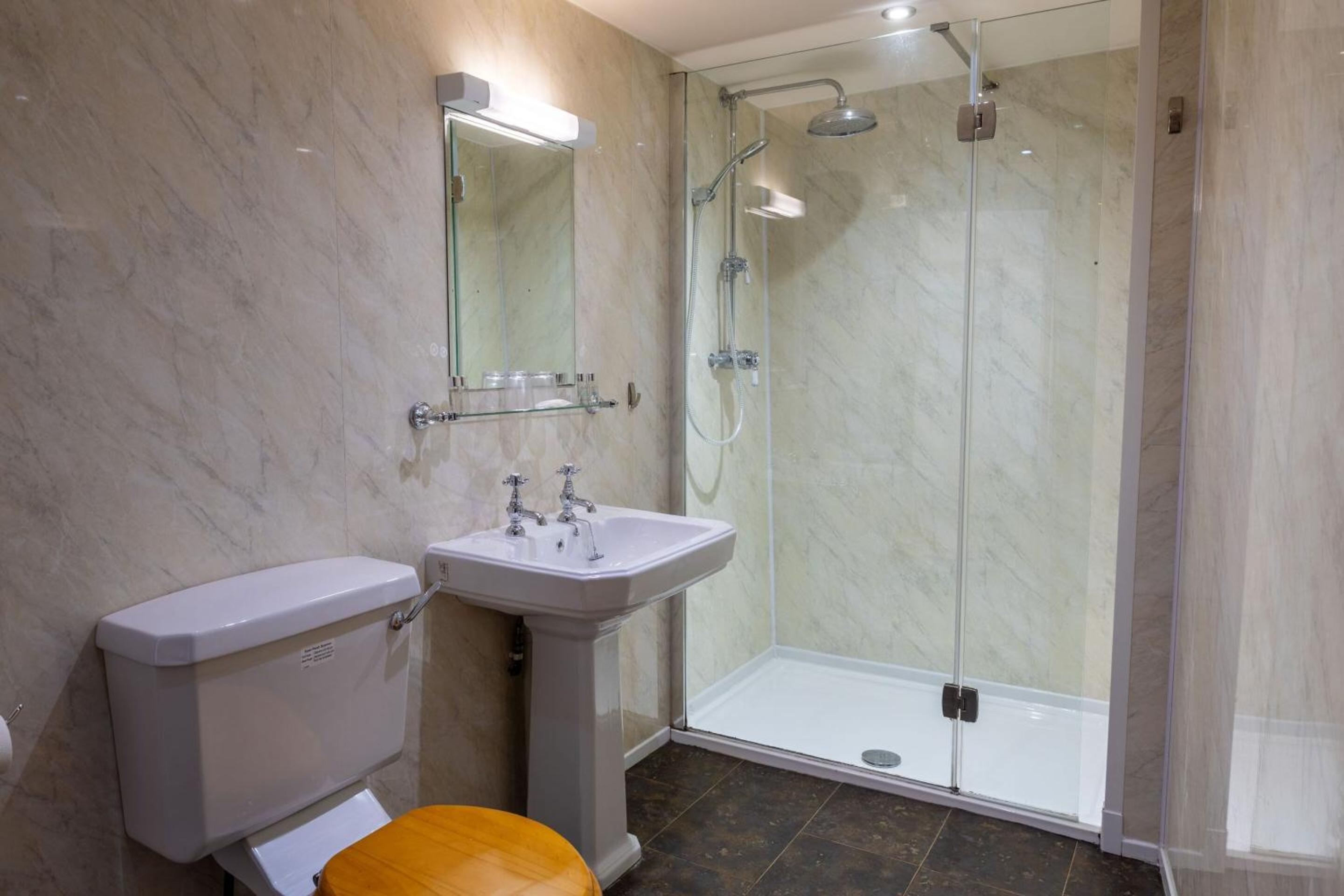 One-Bedroom Suite photo 2