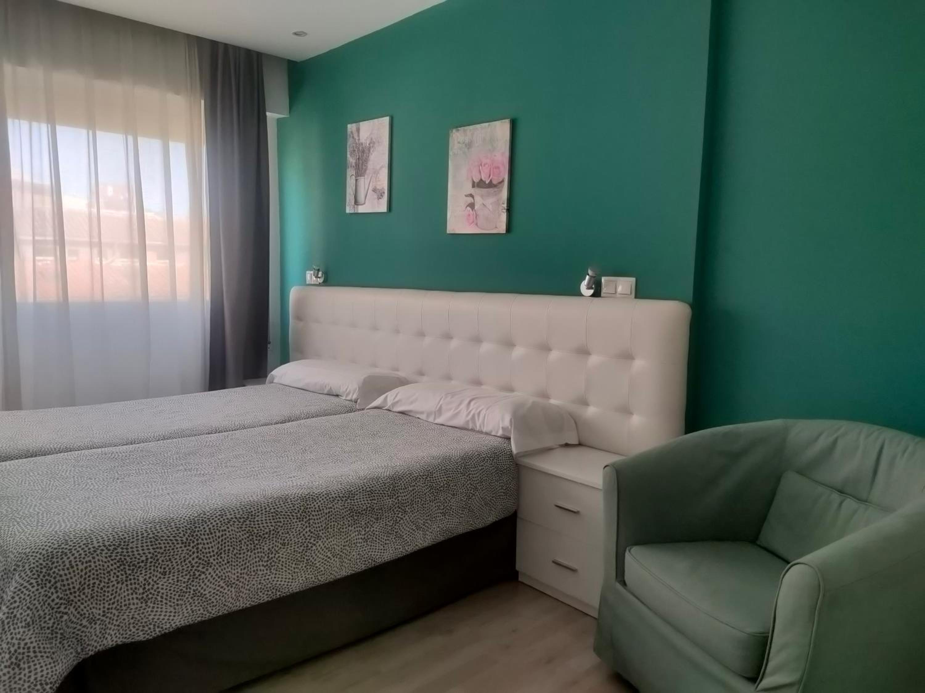 Superior Double Room - Photo 11