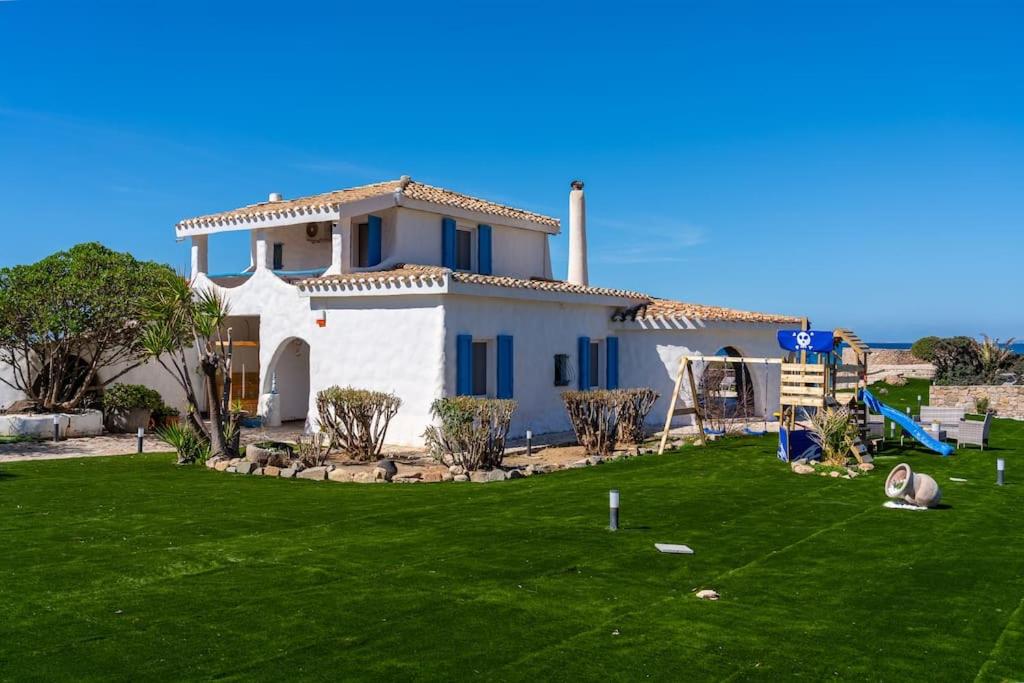 Villa photo 2