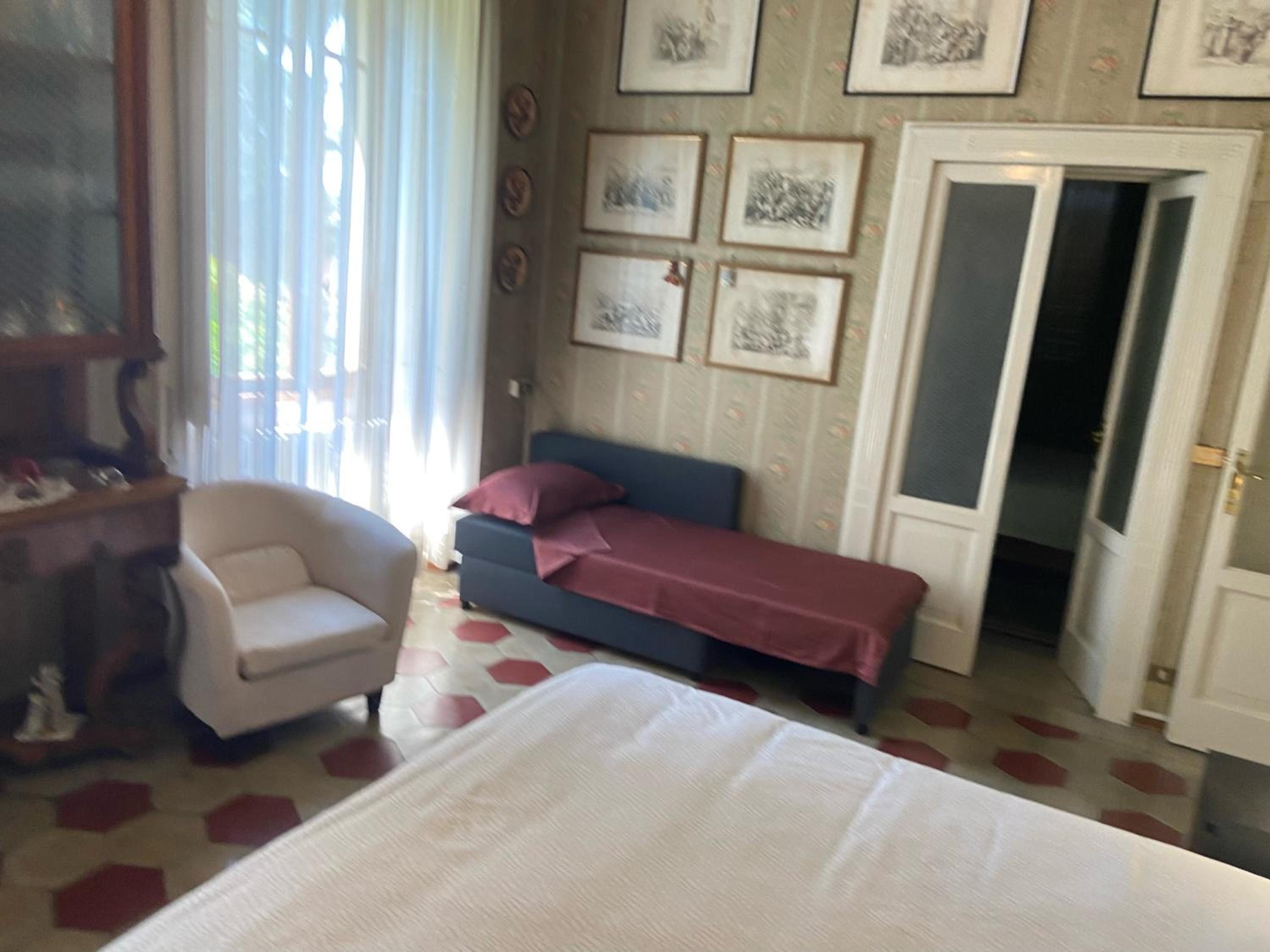 Villa photo 1