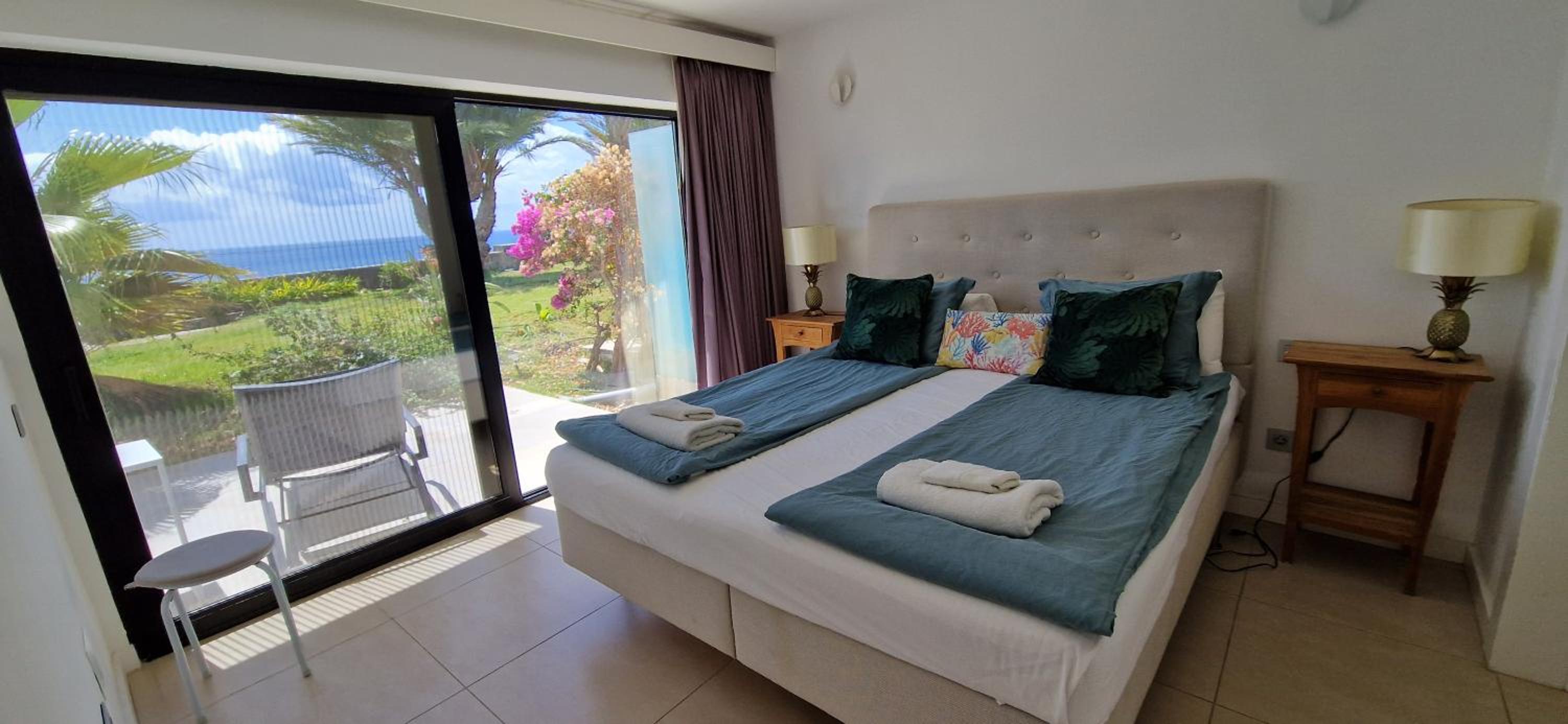 Deluxe Suite with Sea View