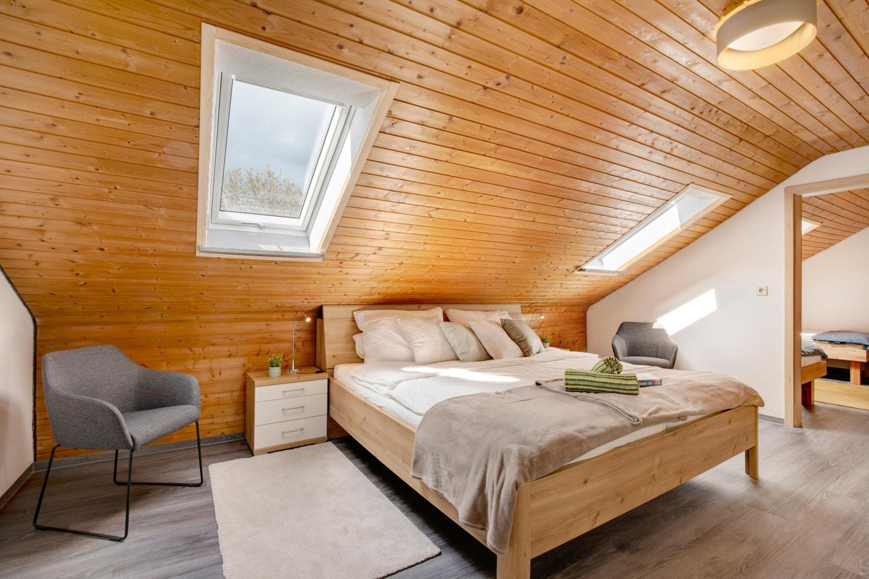 Two-Bedroom Deluxe Apartment with Garden View photo 3