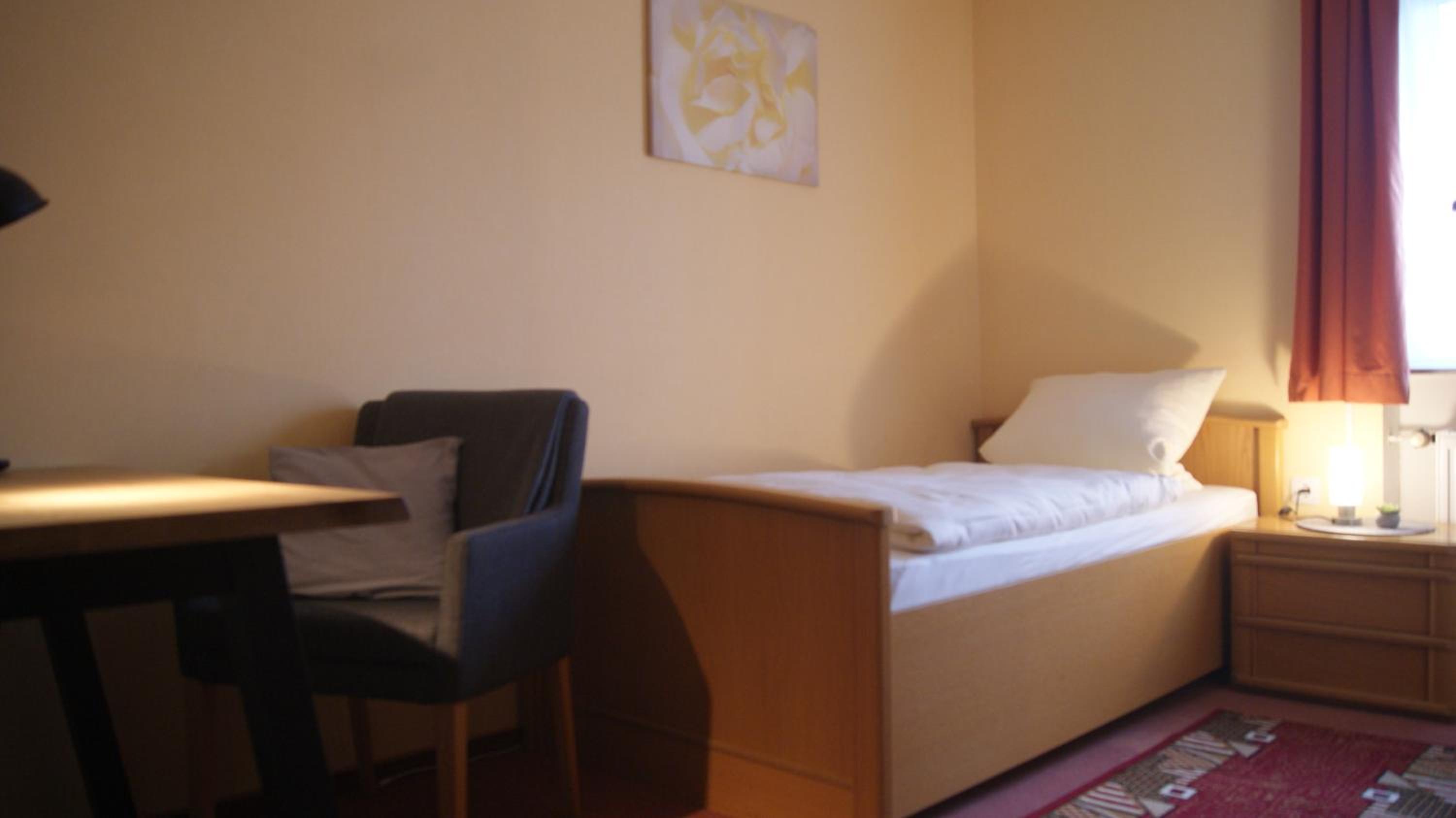 Single Room photo 2