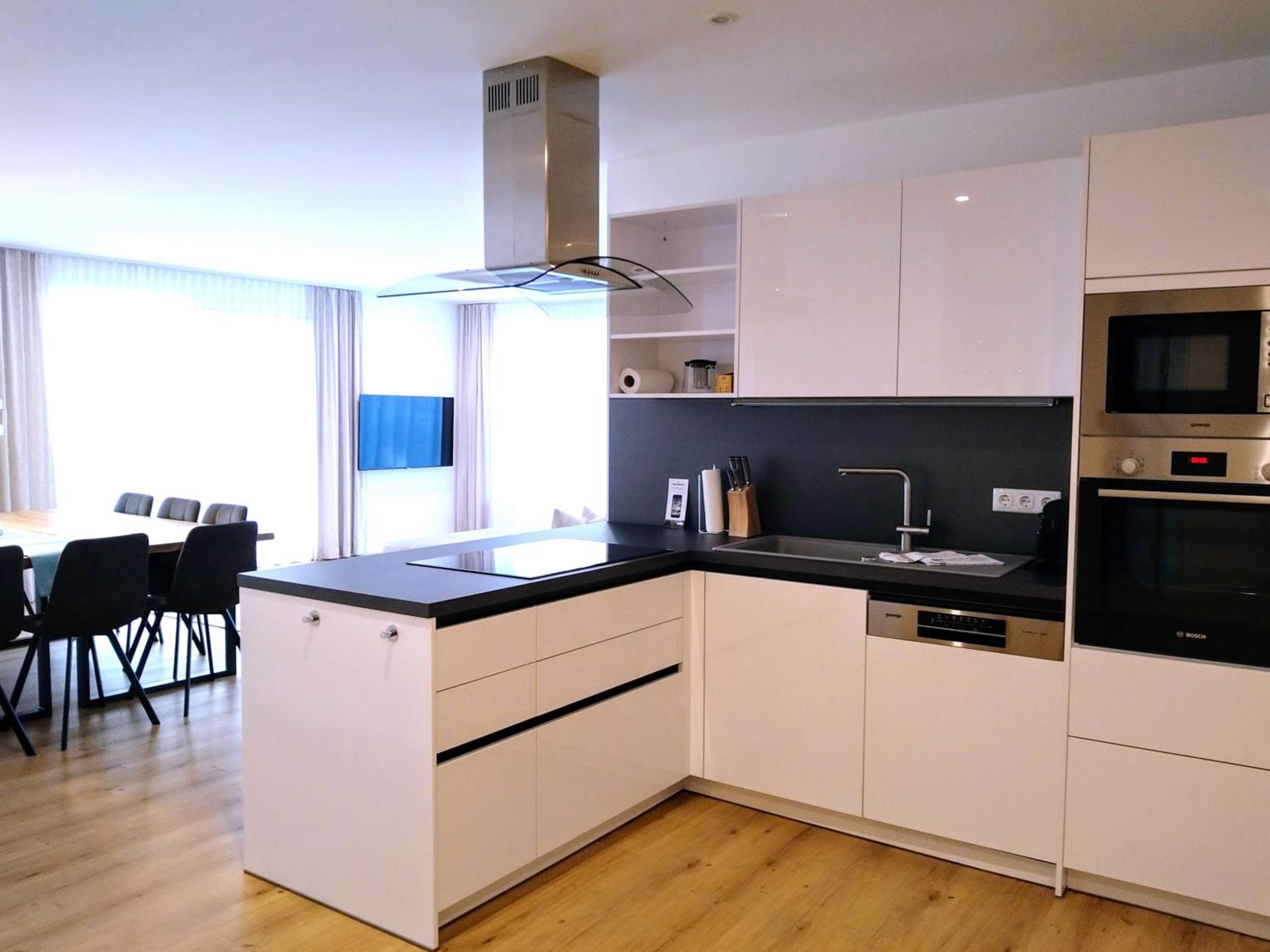 Apartment with Terrace photo 3