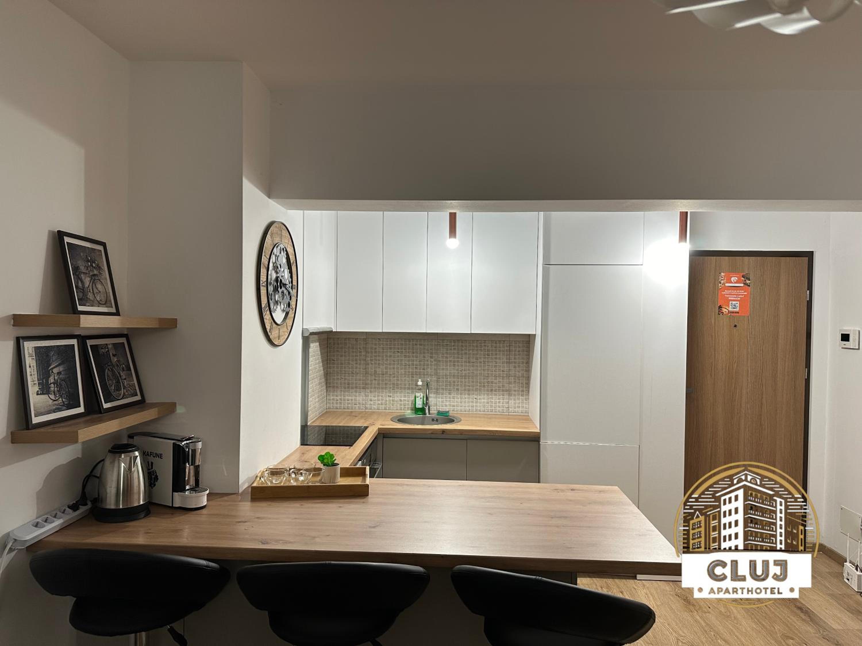 Apartment With Garden View - Photo 14