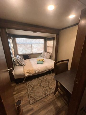 Mobile Home photo 1