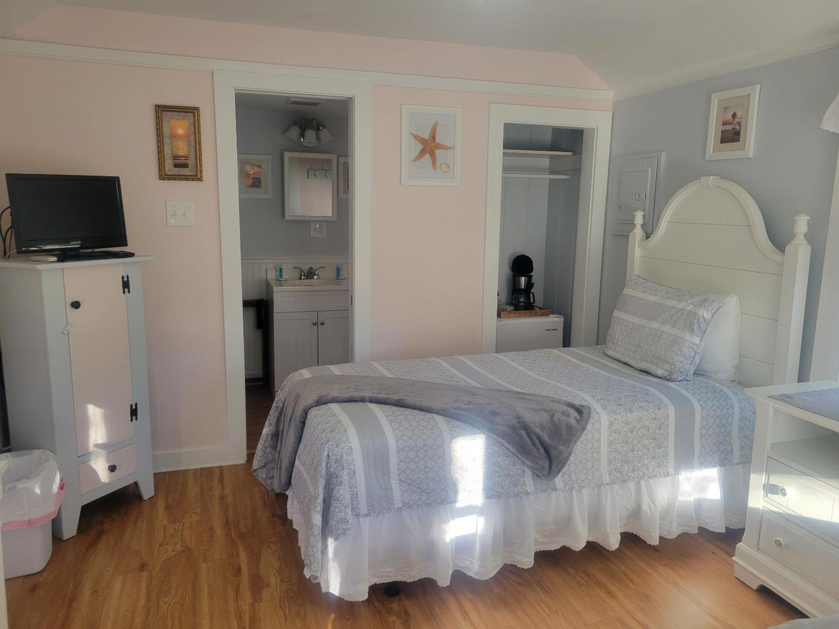 Standard Twin Room photo 1
