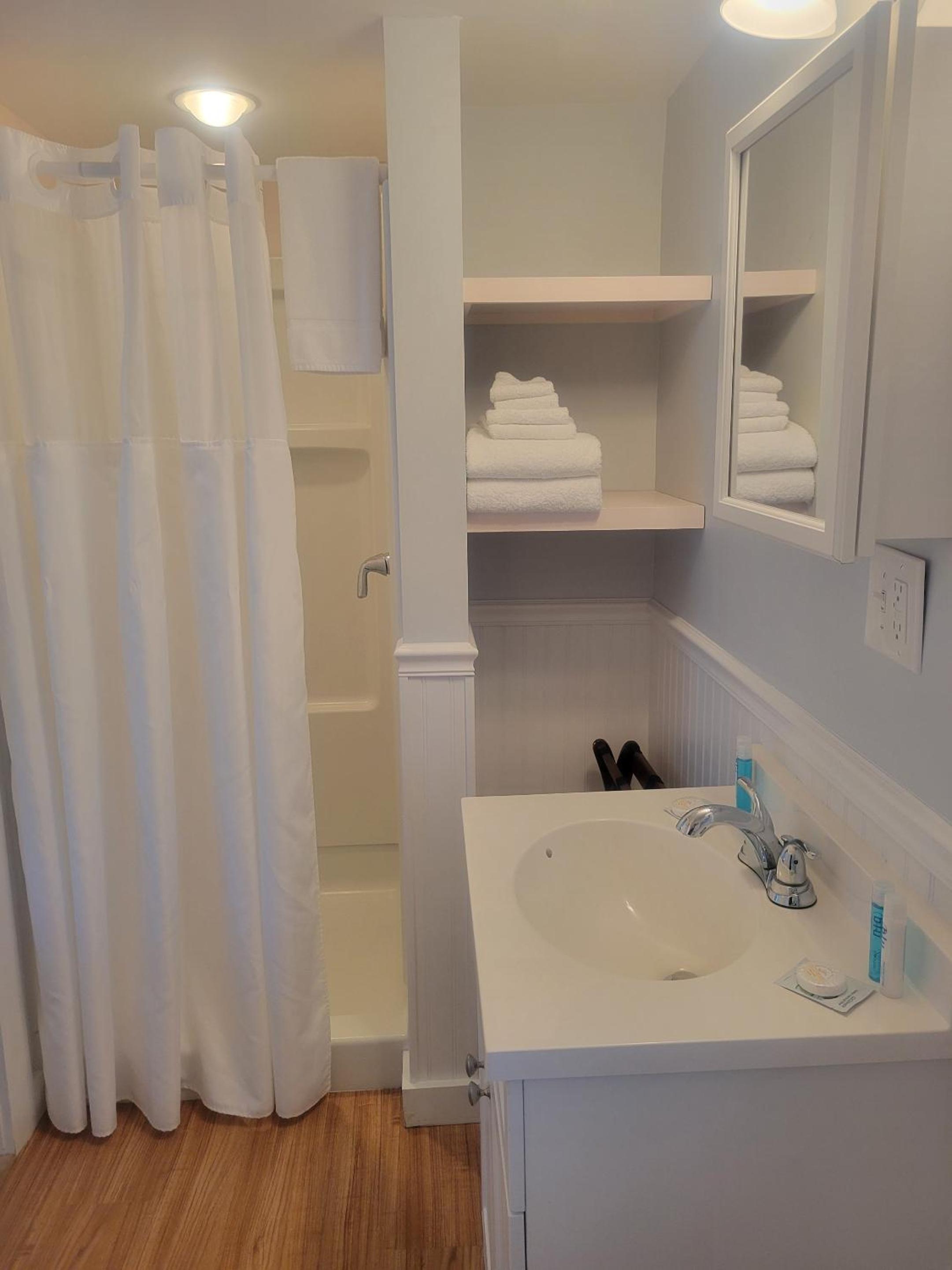 Standard Twin Room photo 2