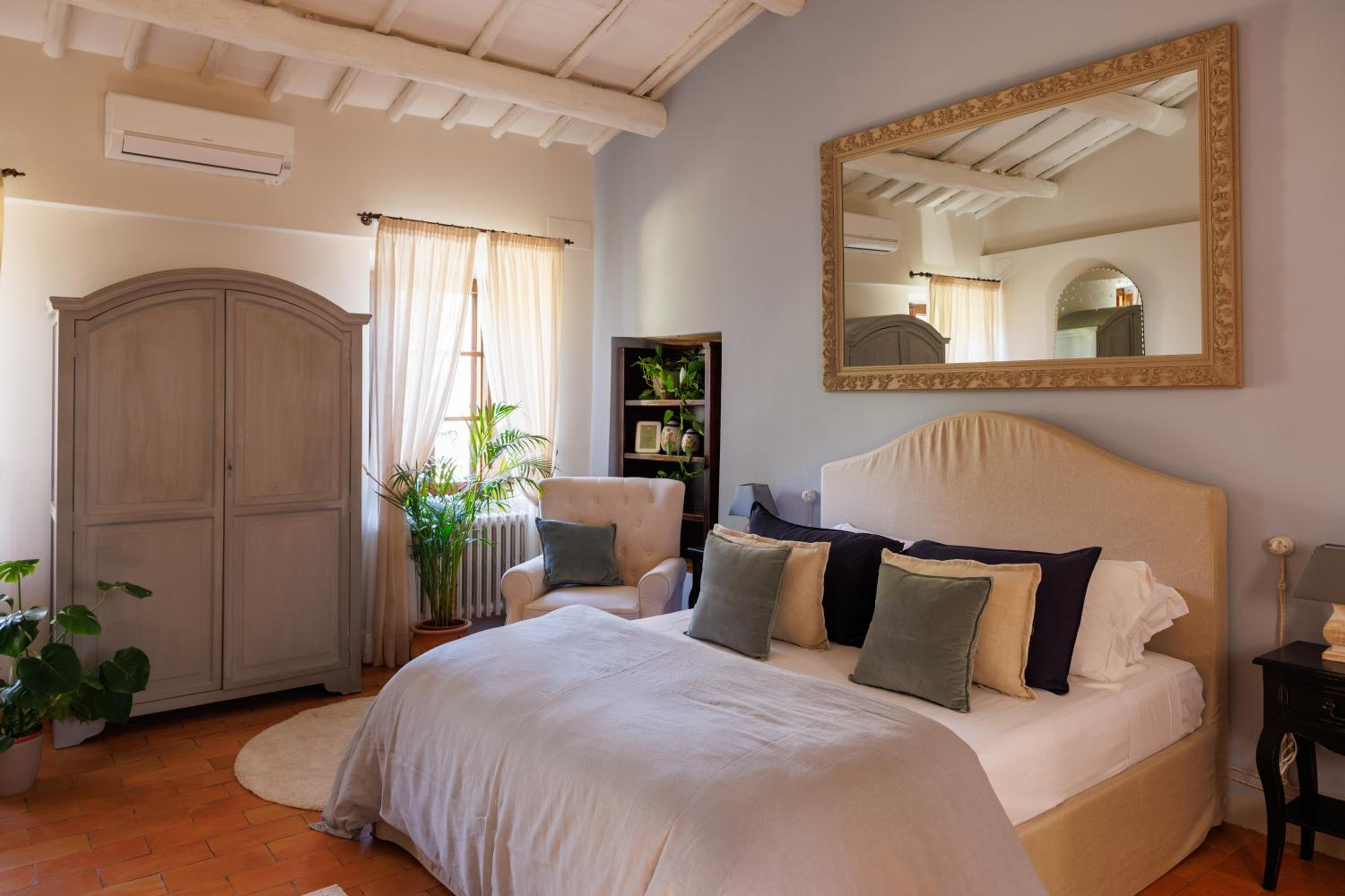 Superior Apartment photo 2