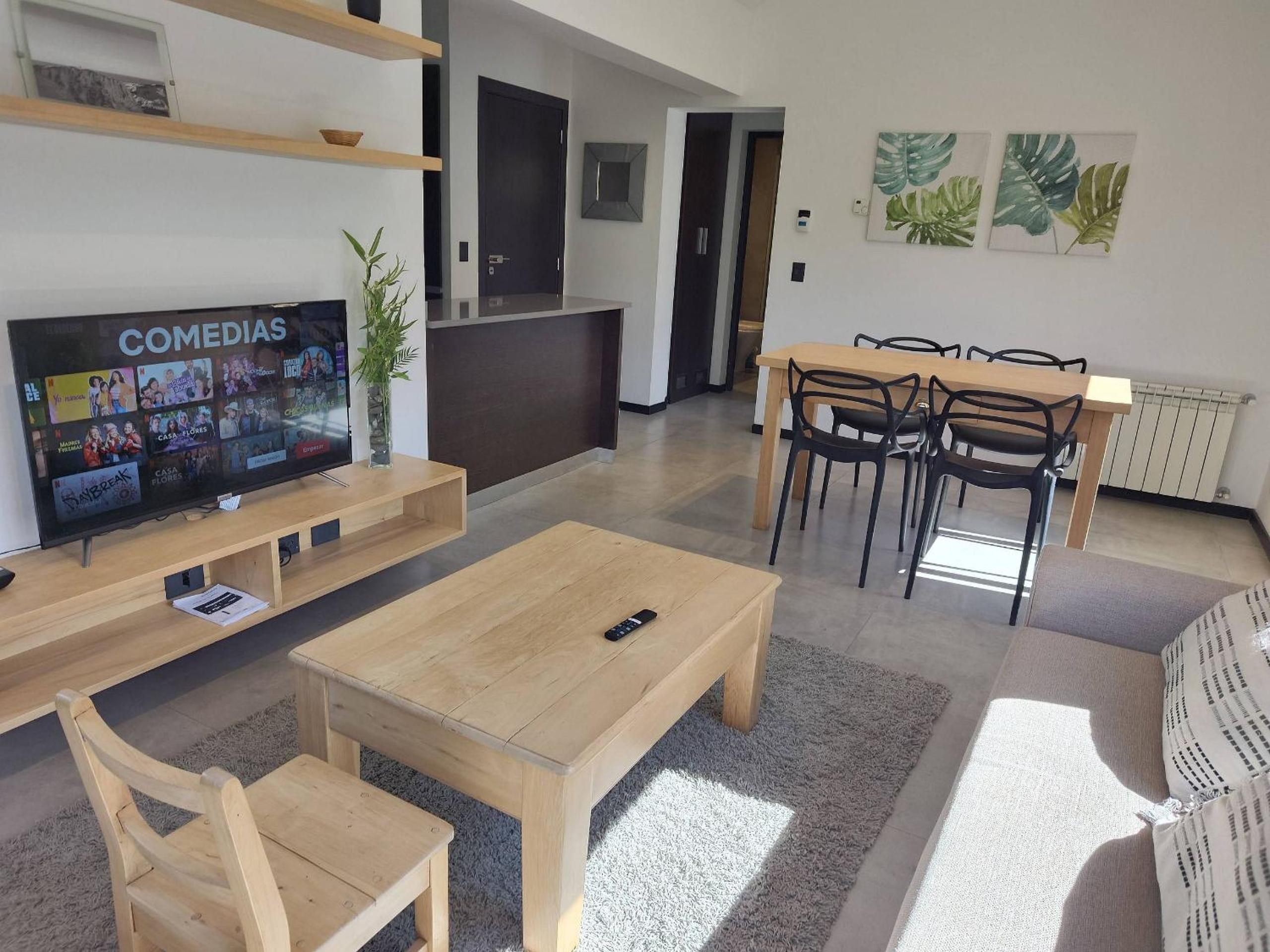 Apartment photo 2