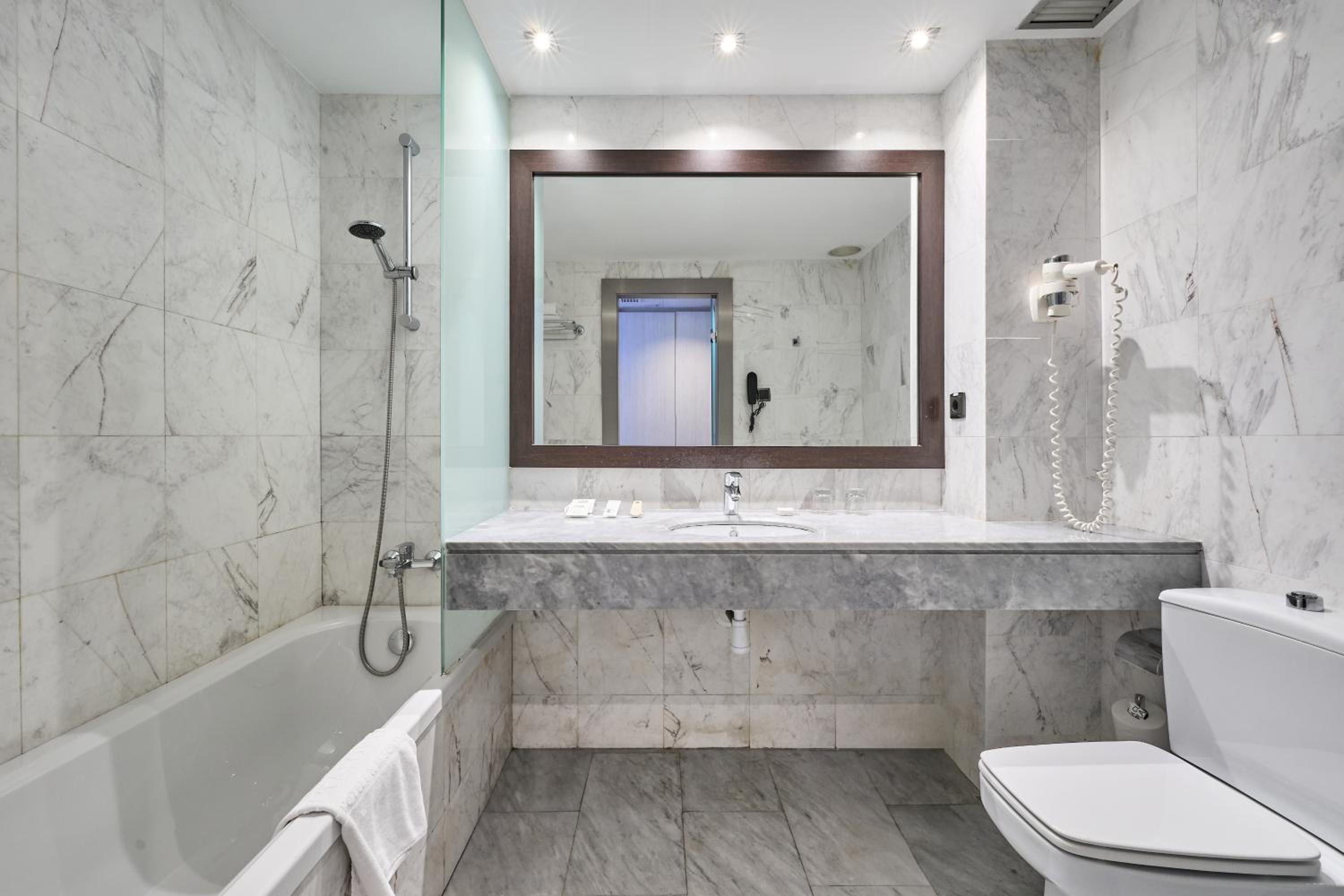 Triple Room - Photo 2