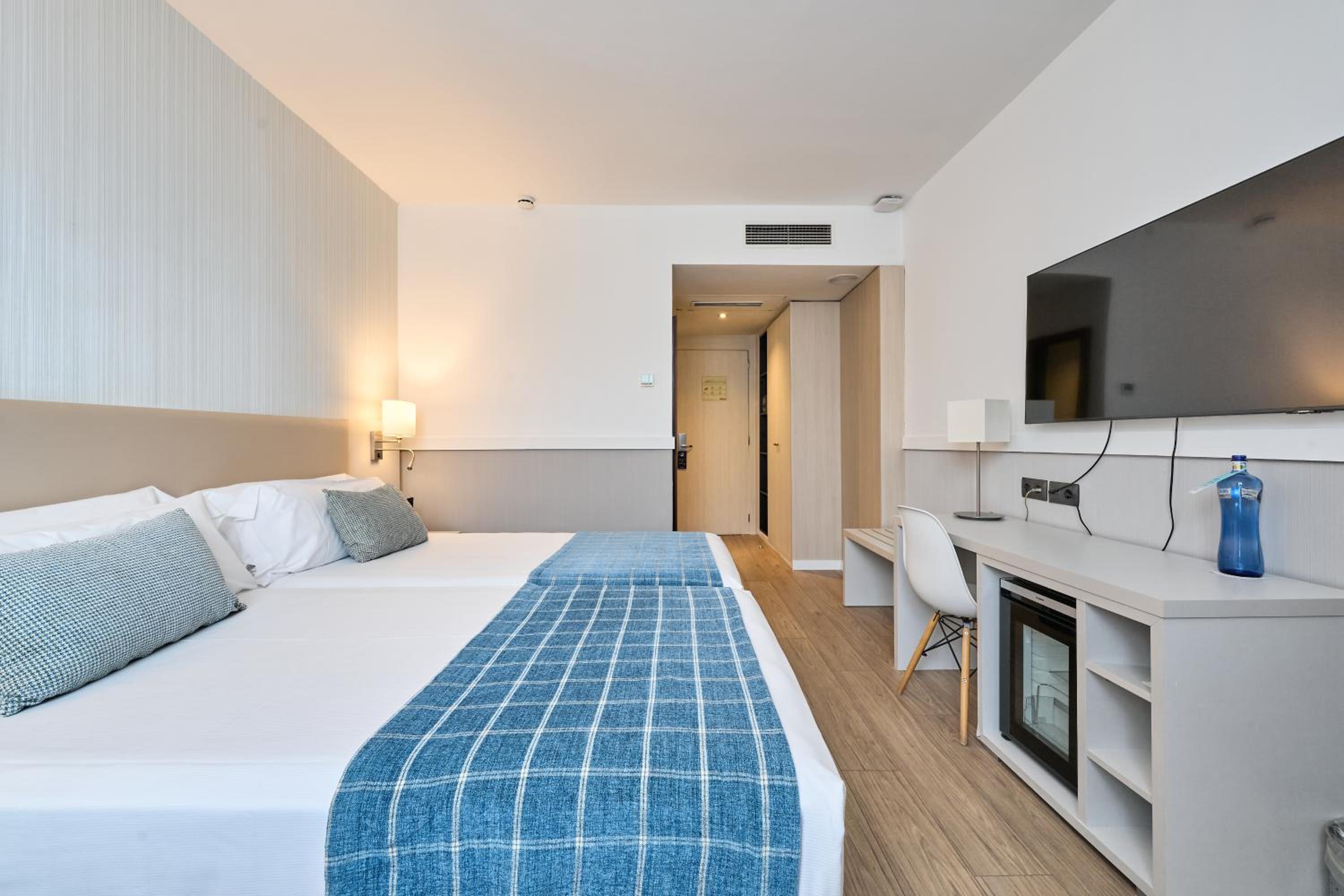 Premium Double Room - Photo 4