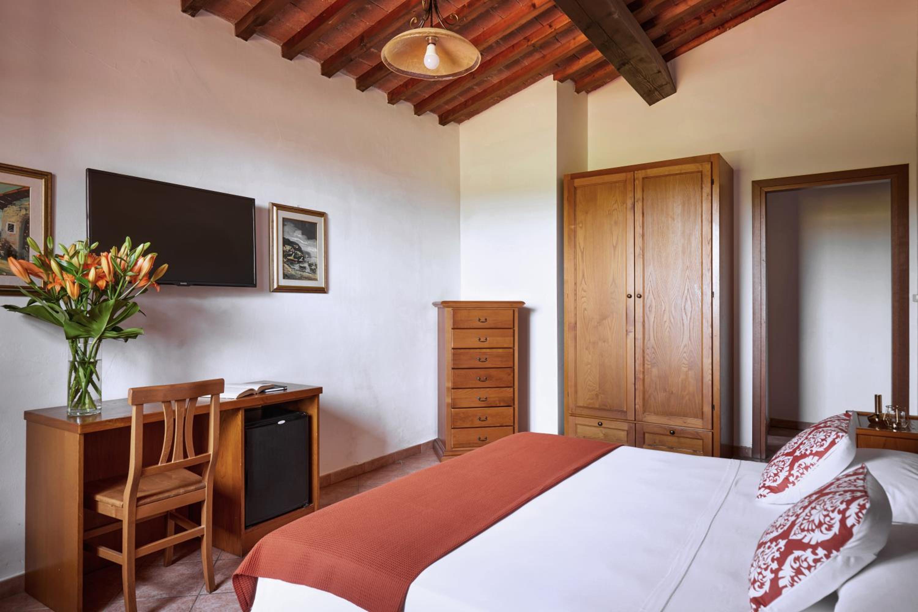 Superior Double or Twin Room - Photo 4