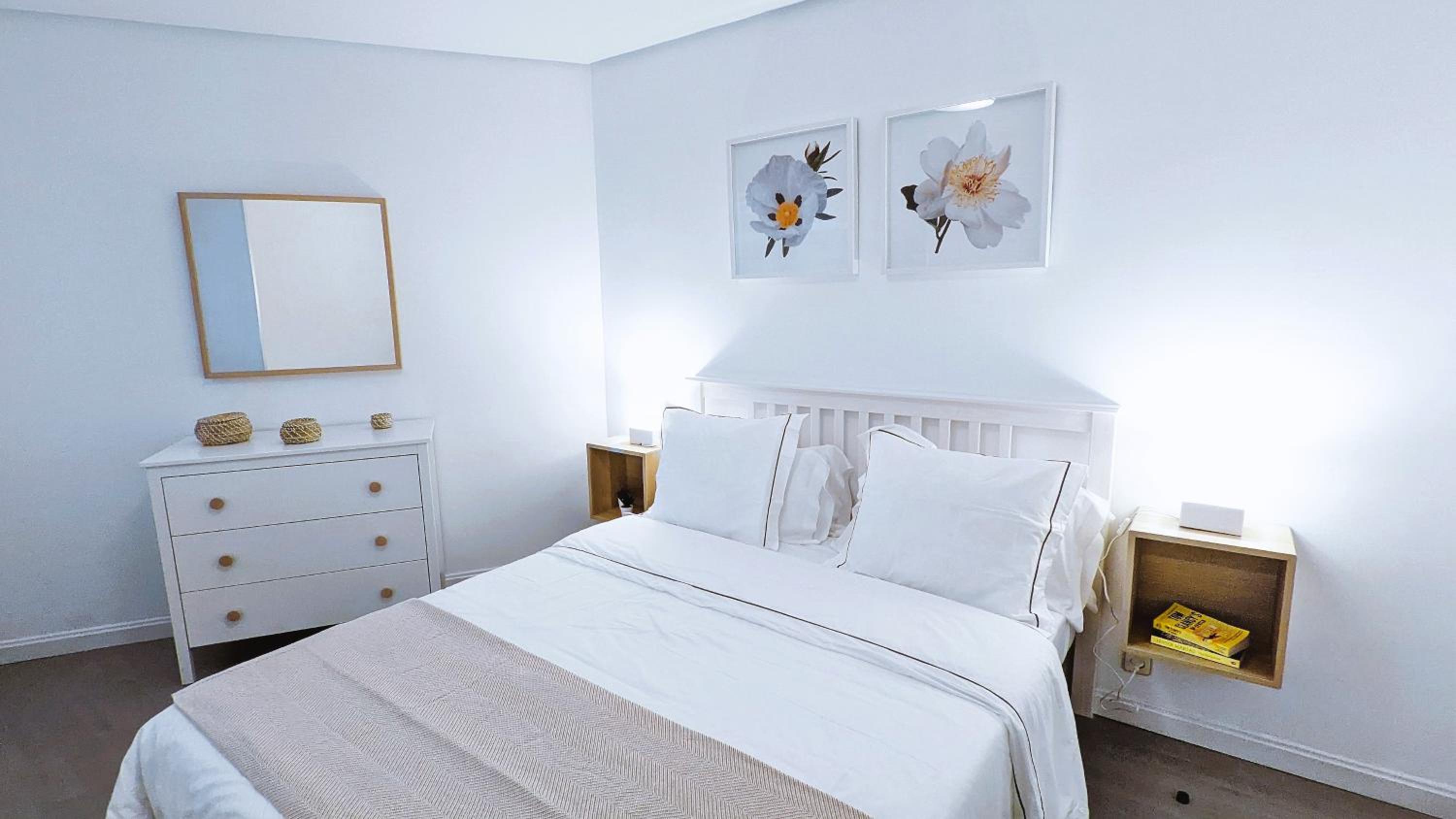 One-Bedroom Apartment with Terrace photo 2