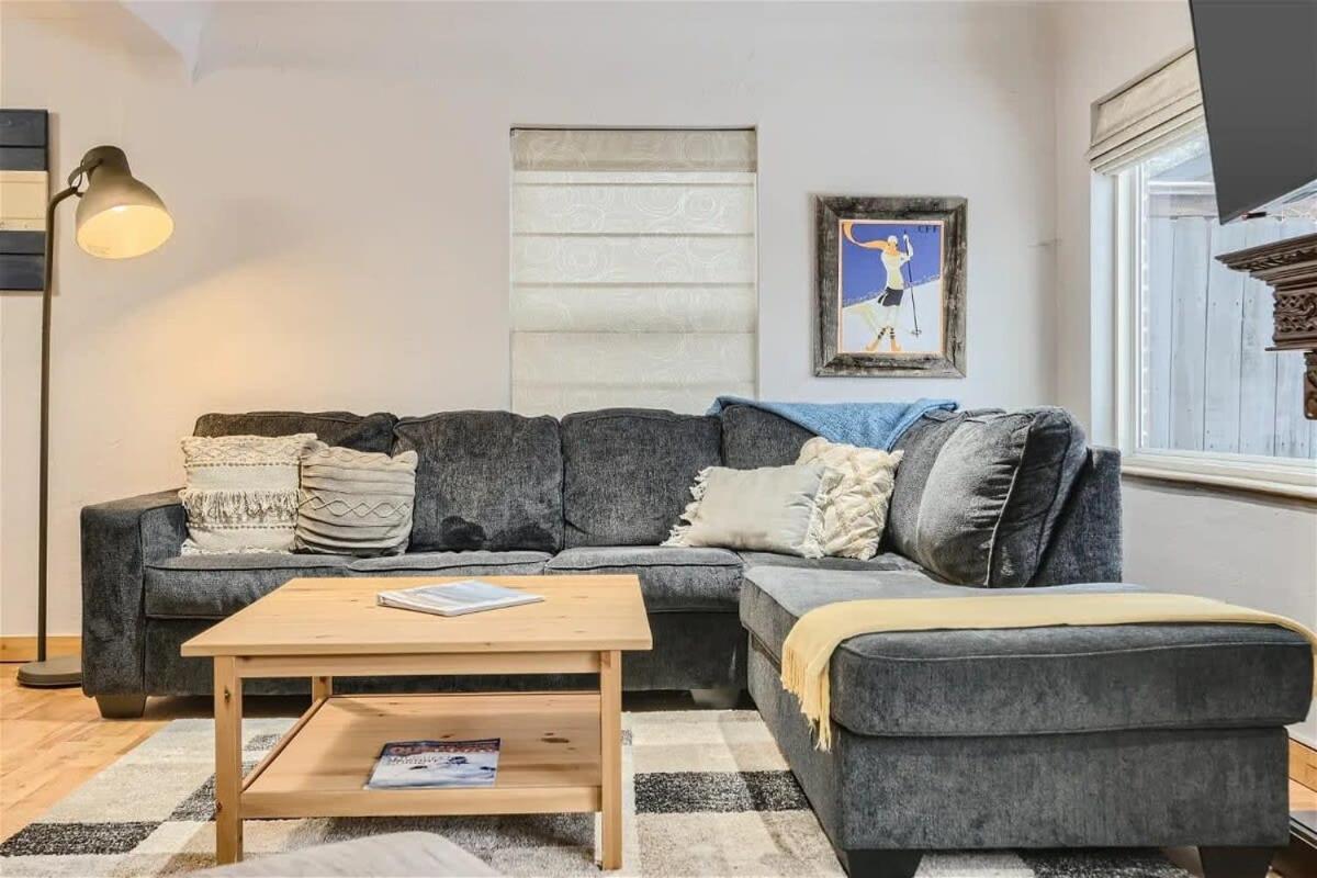Family Room photo 2
