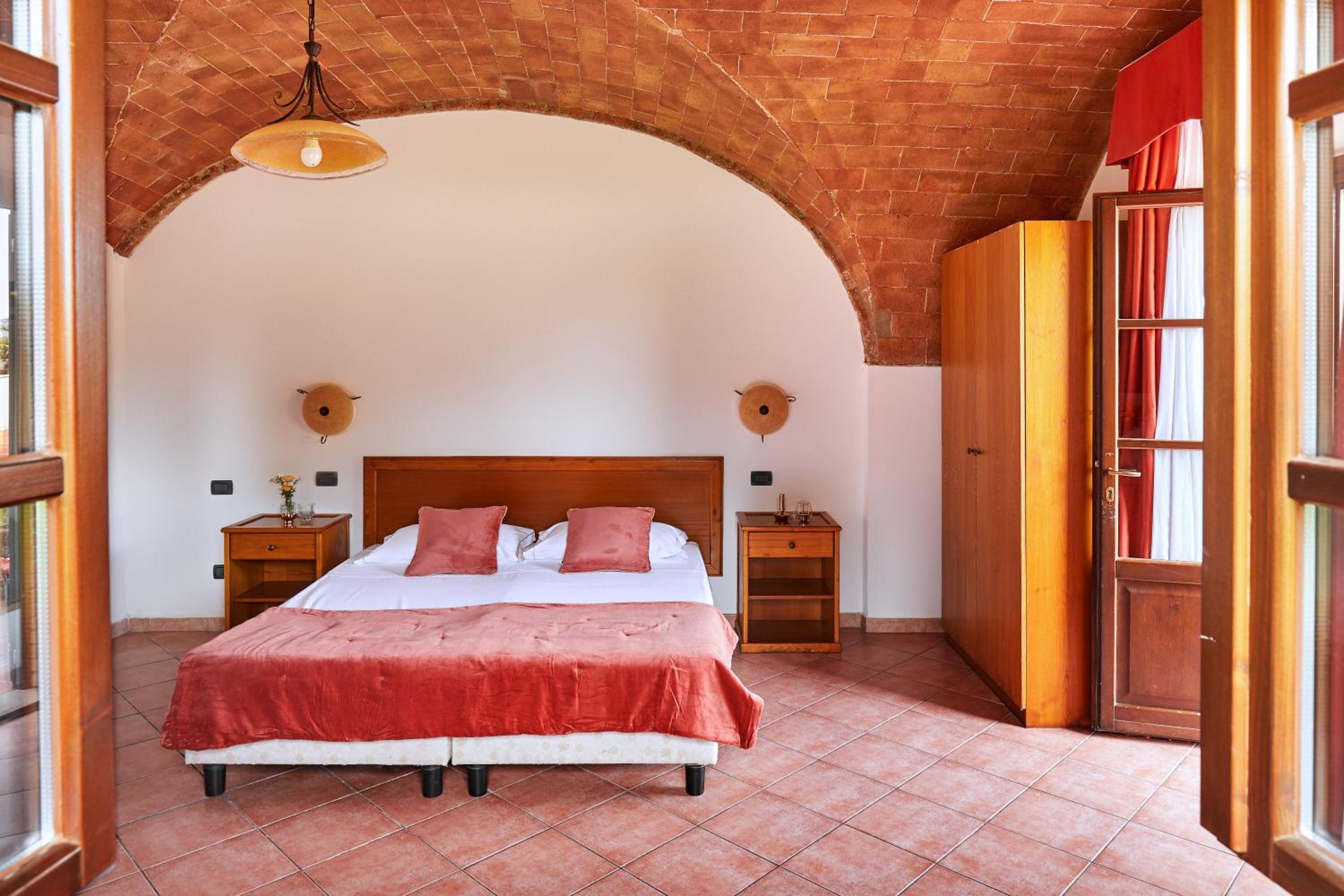 Superior Triple Room - Photo 6