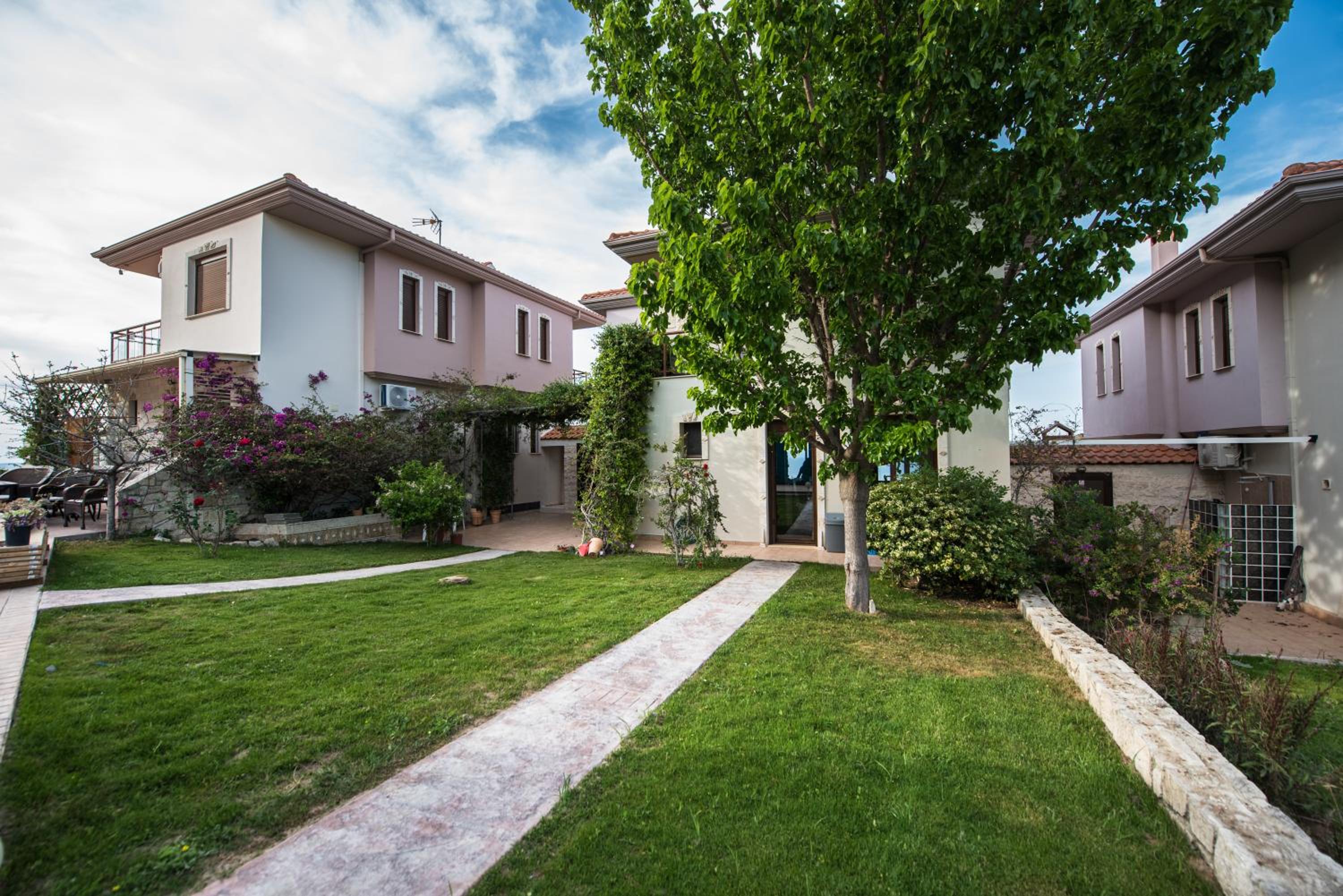 Villa with Private Pool photo 3