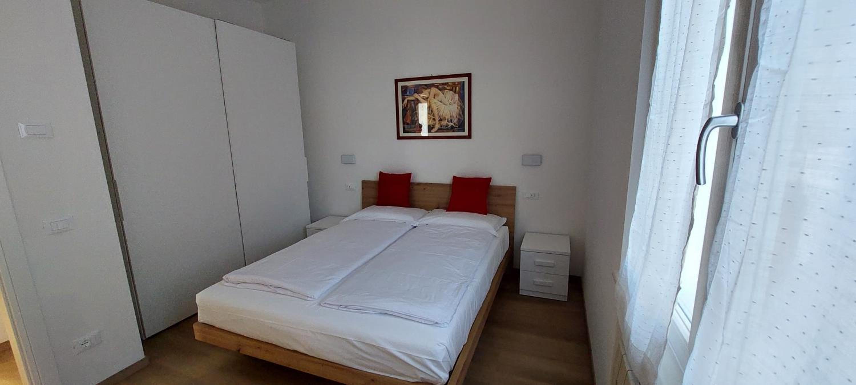 One-Bedroom House photo 1