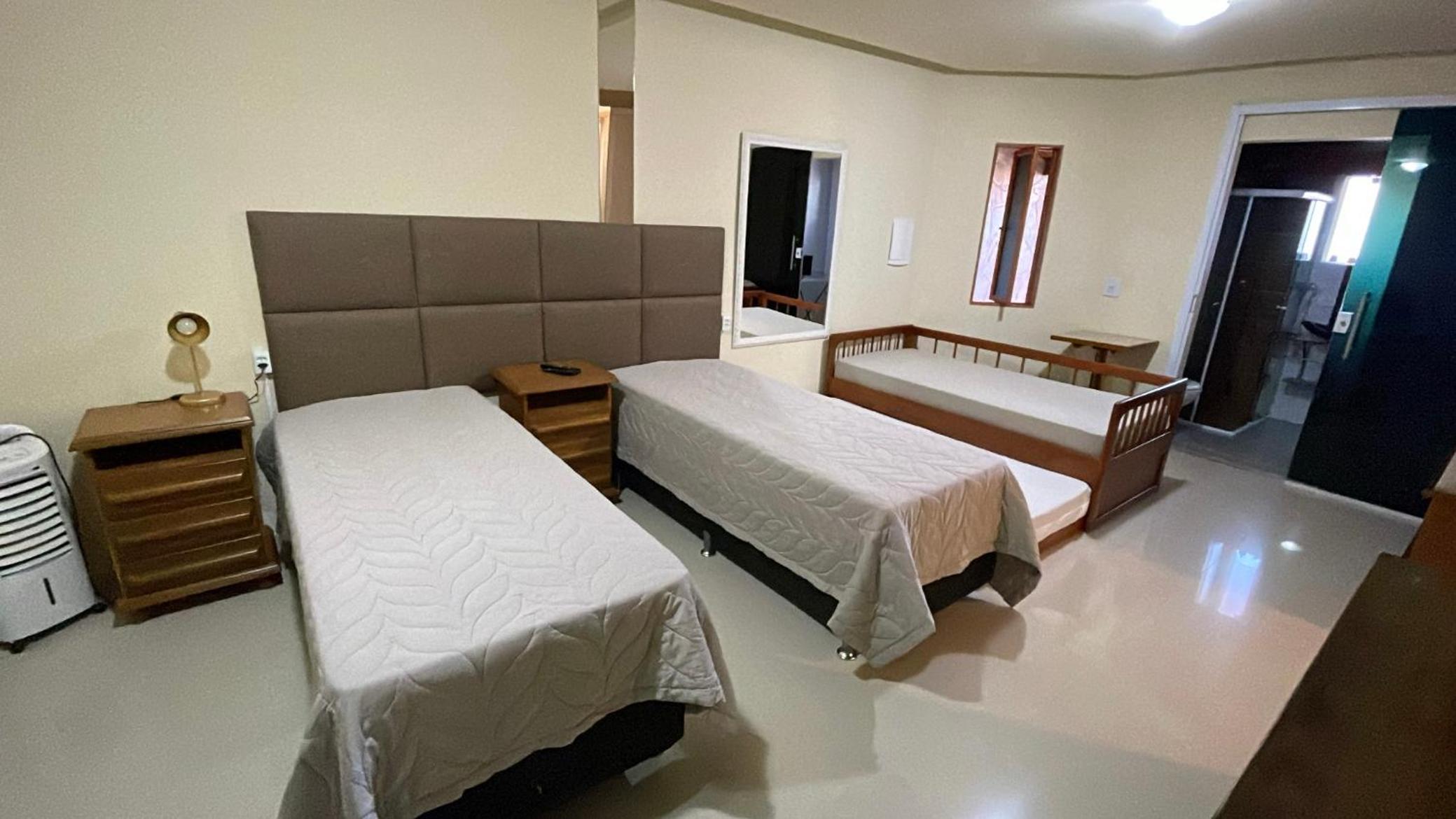 Quadruple Room - Photo 11