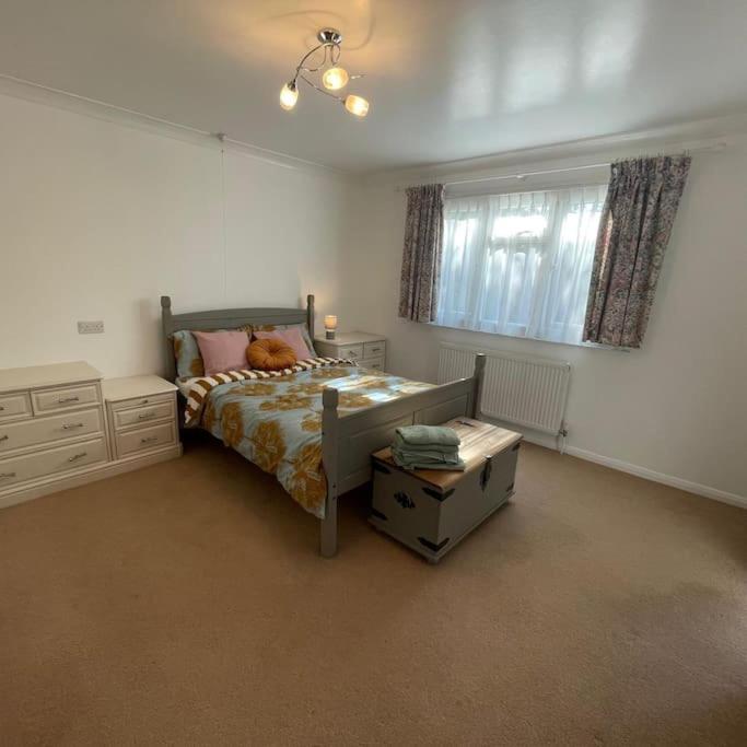 Three-Bedroom House photo 1