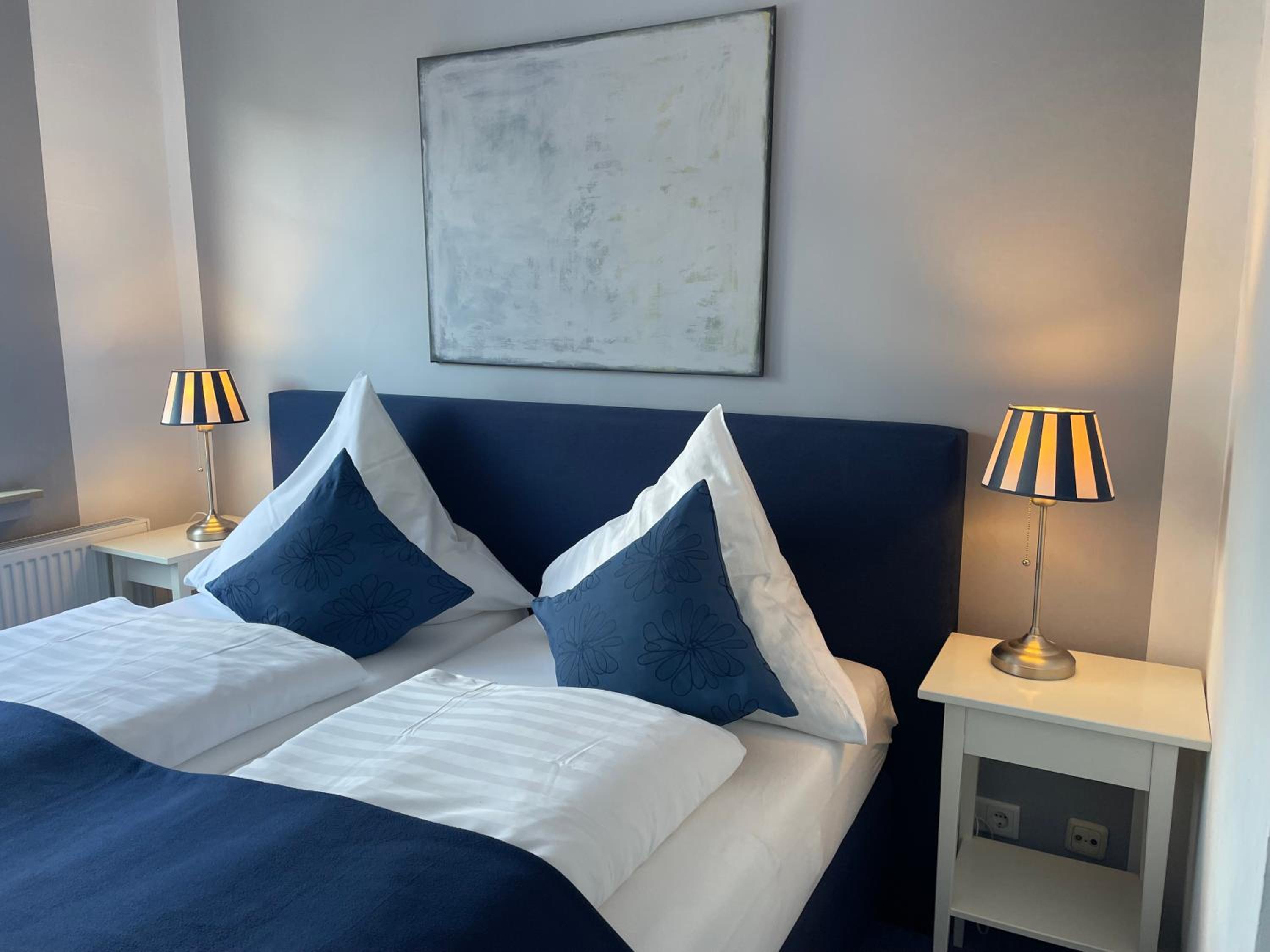 Double Room - Photo 2