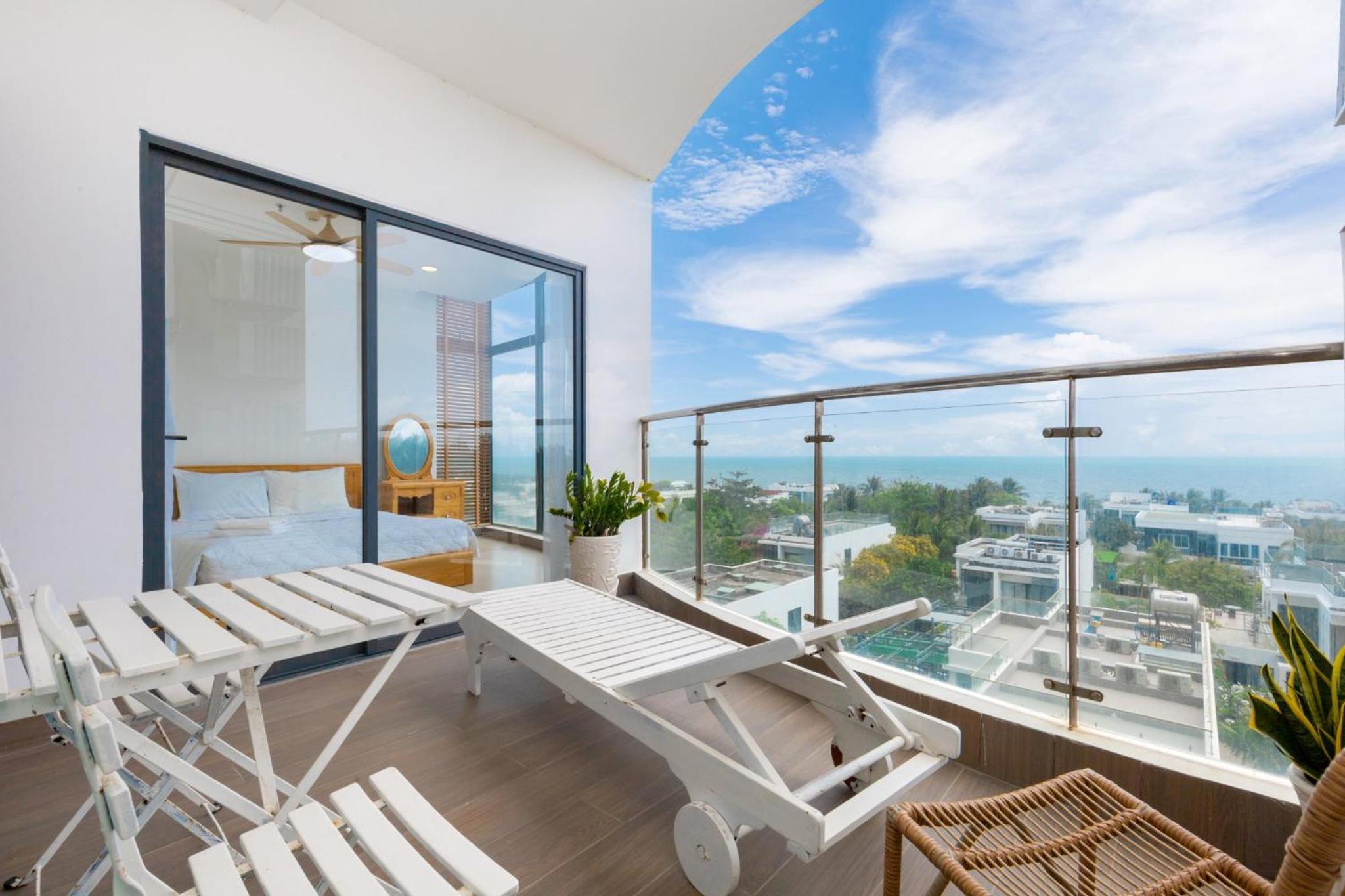 Apartment with Sea View - Photo 19