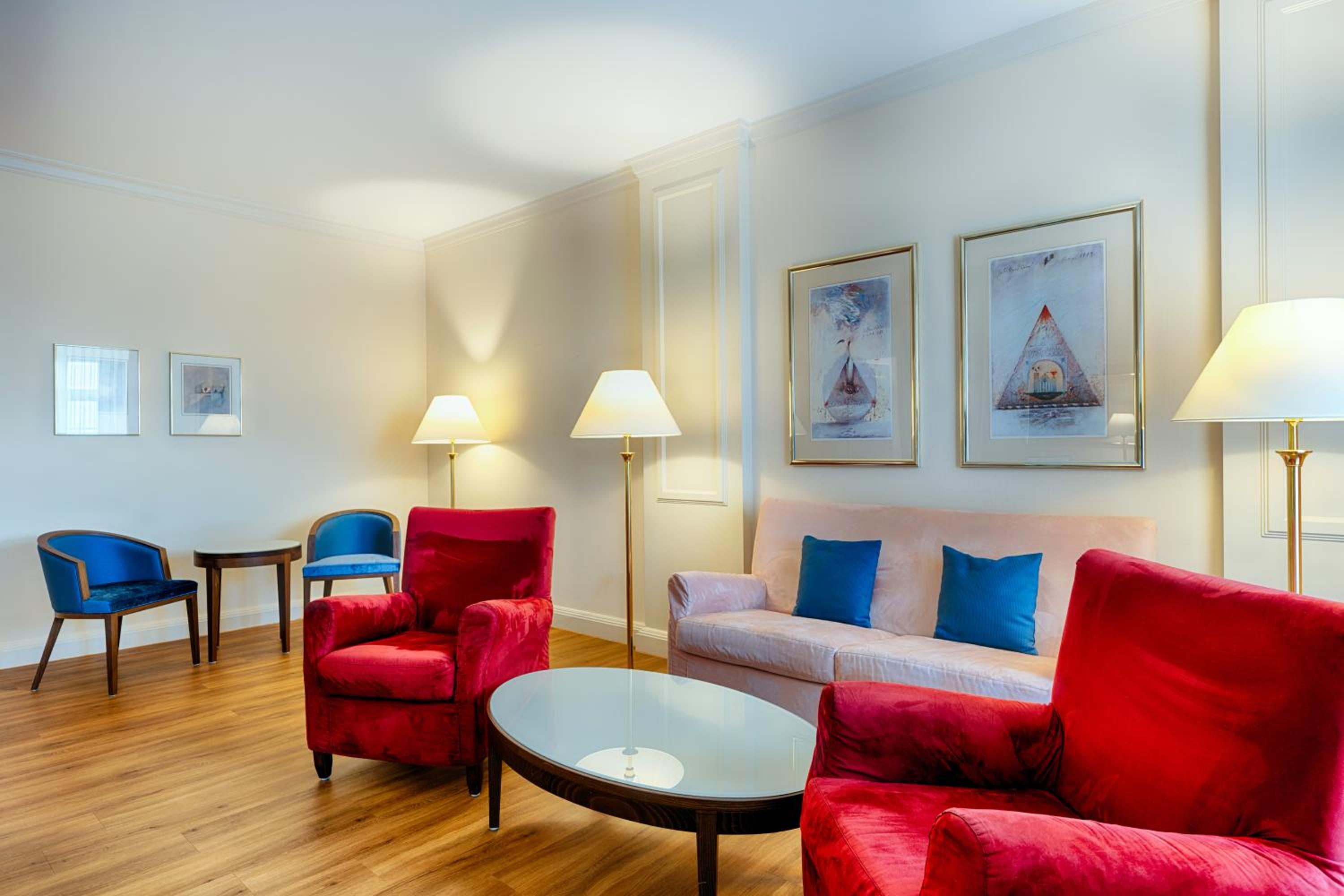 Executive Suite photo 2