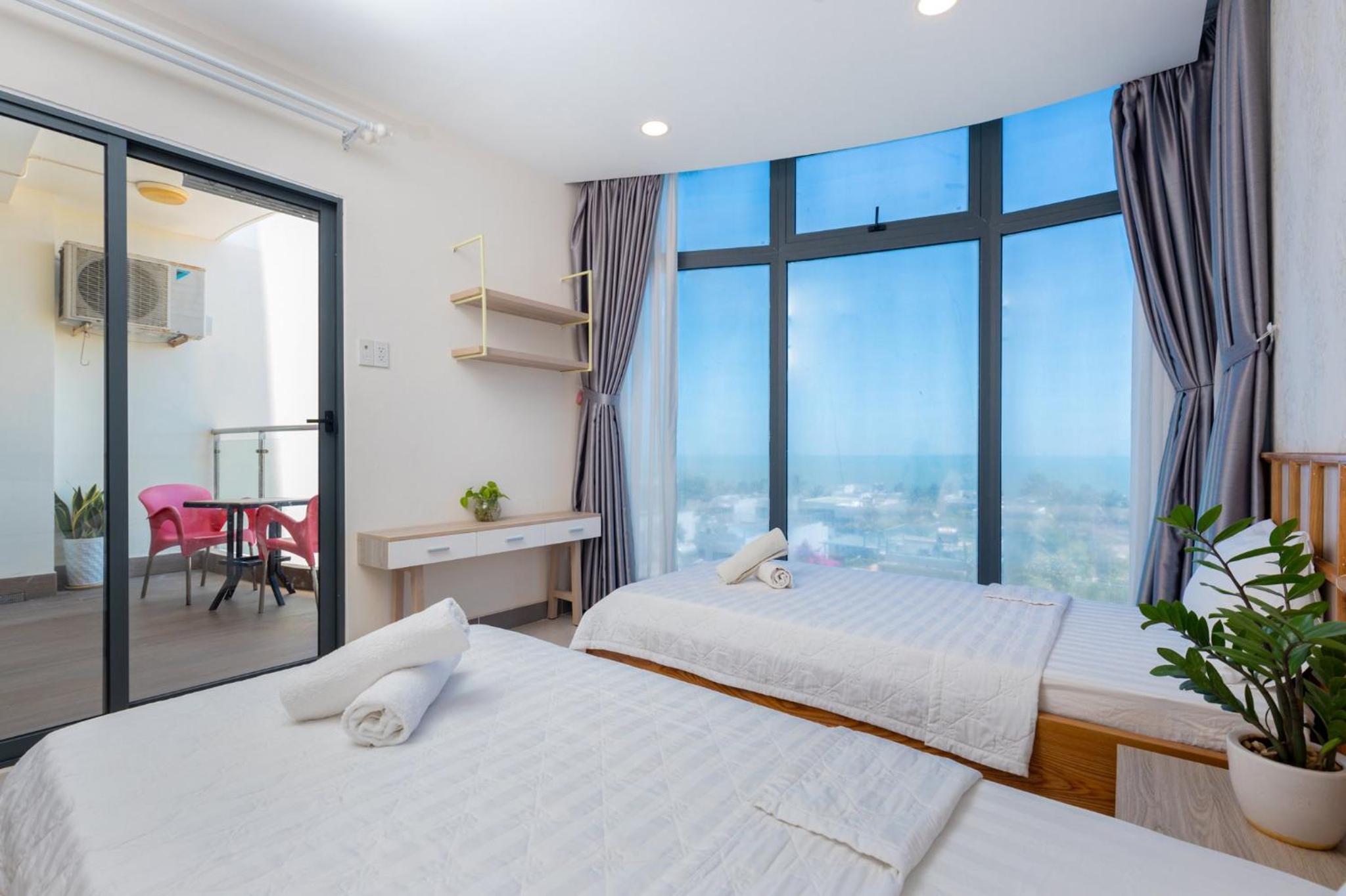 Apartment with Sea View - Photo 29