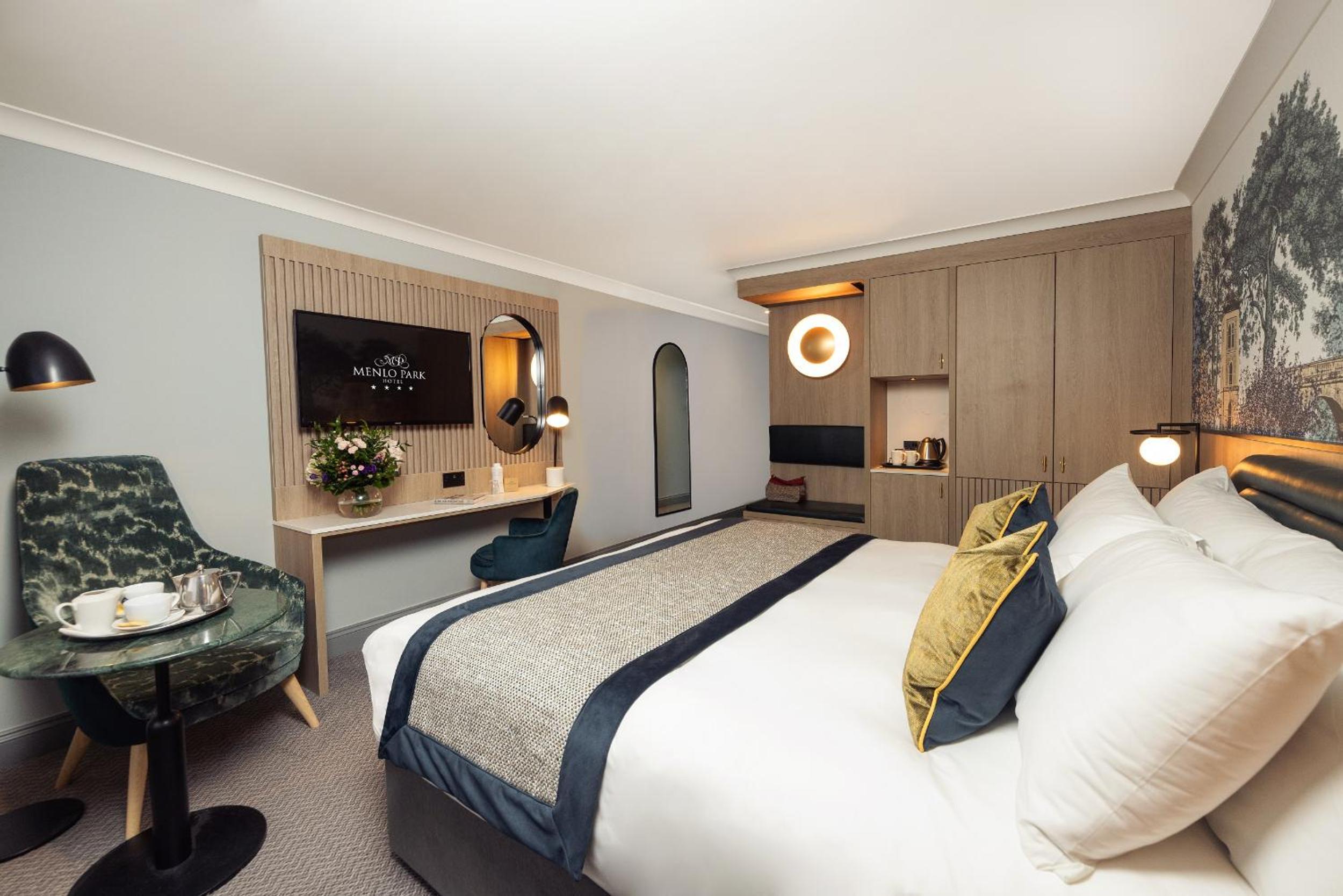 Signature King Room