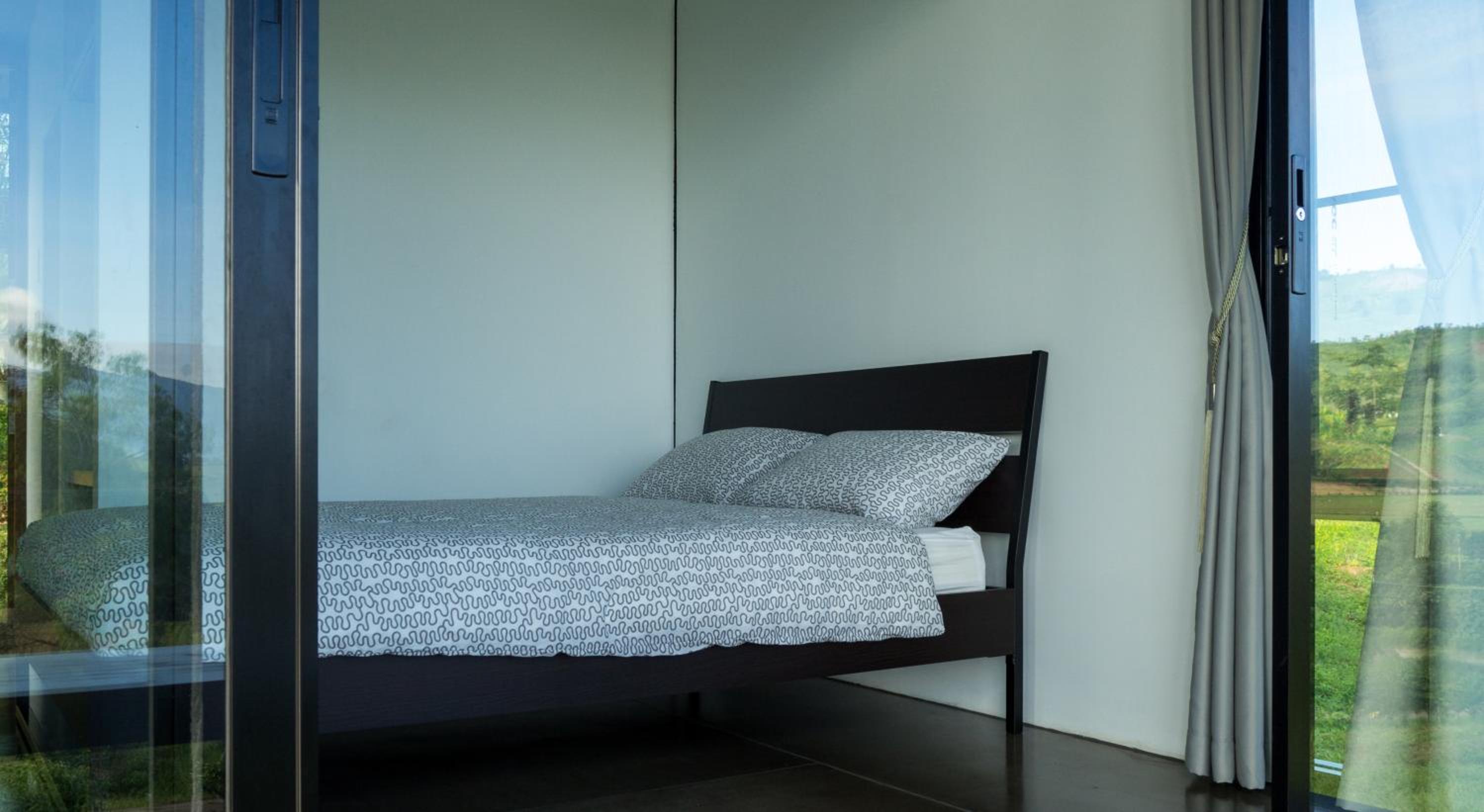 Standard Queen Room - Photo 2