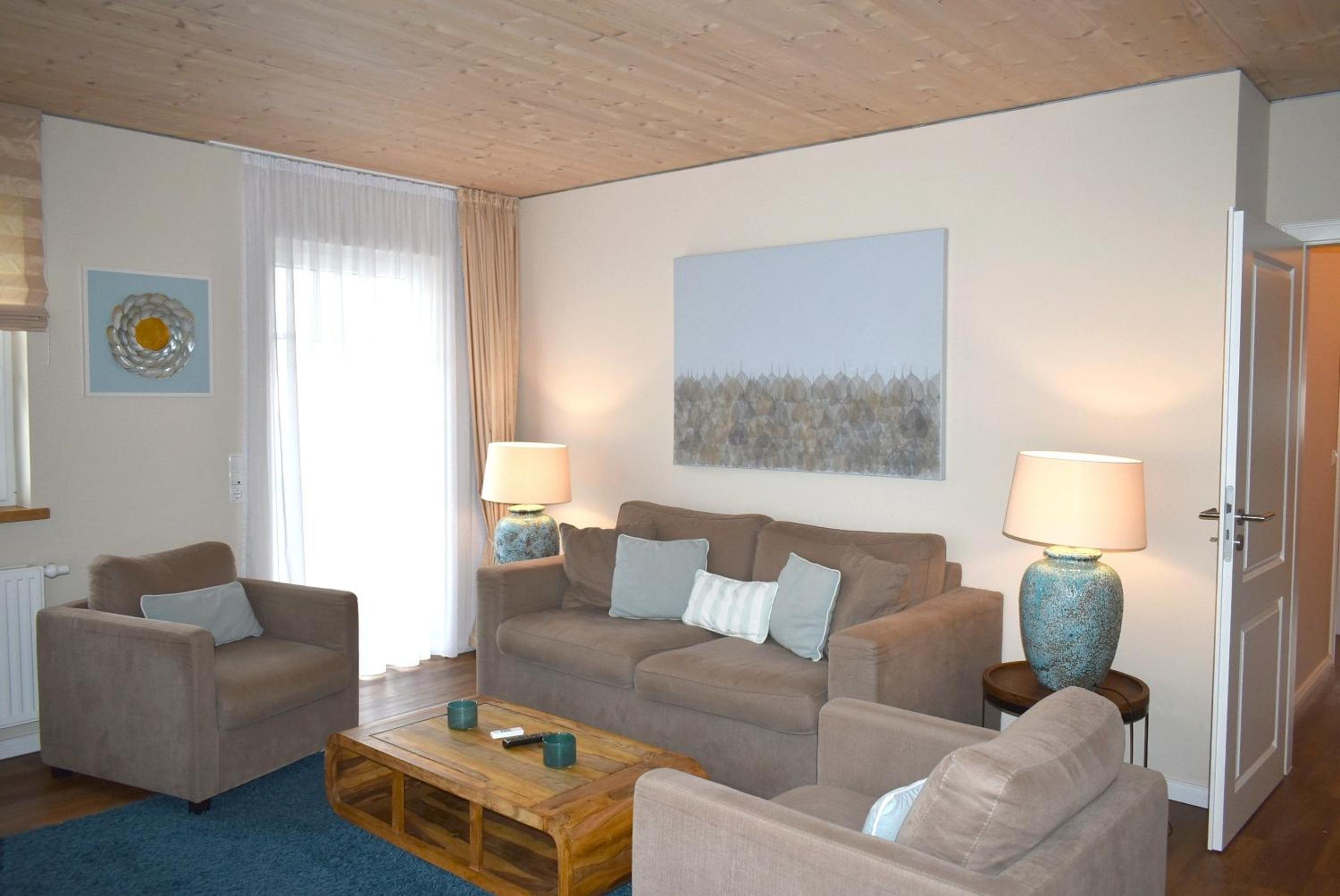 Two-Bedroom Apartment with Sea View photo 2