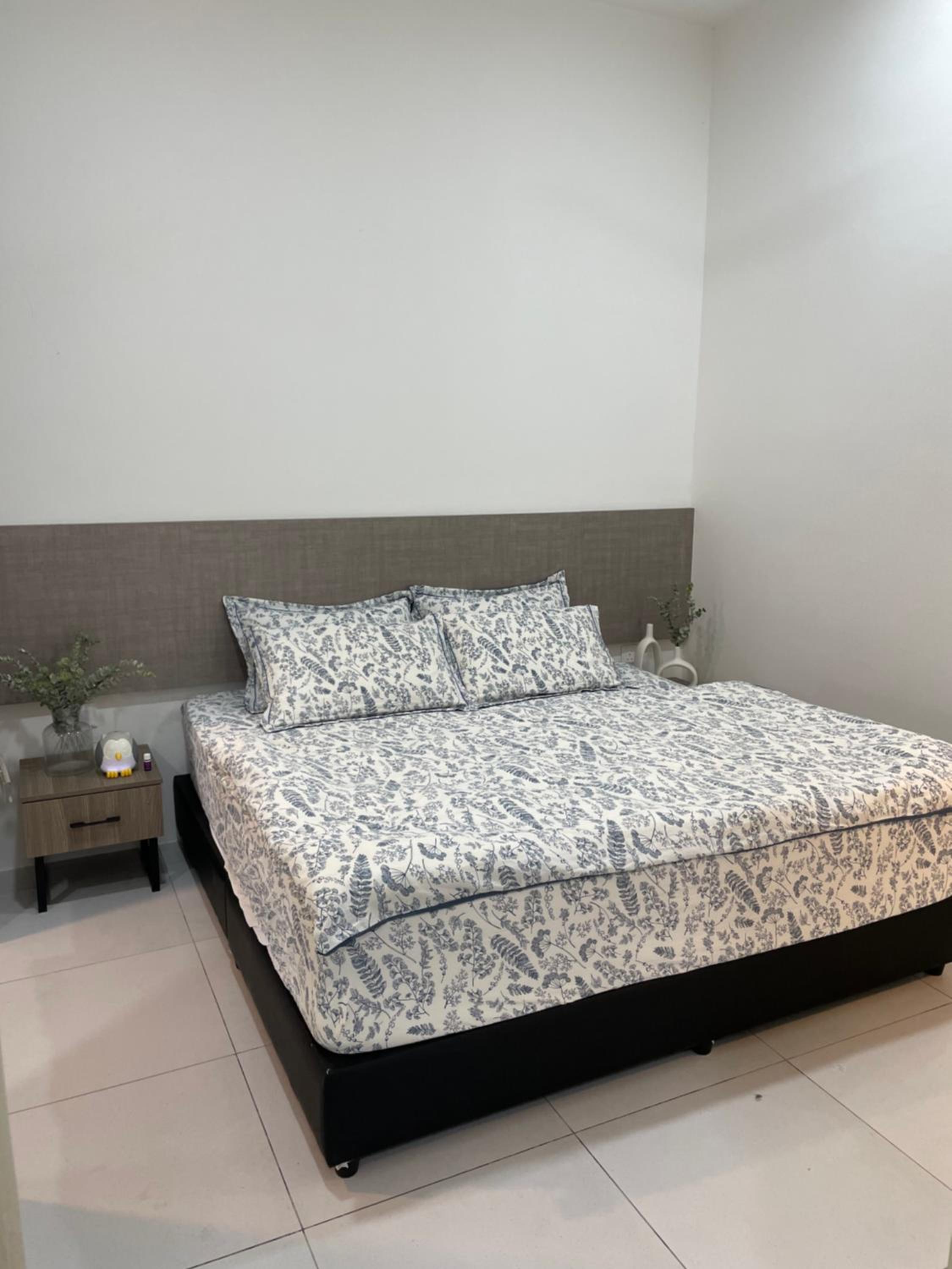 One-Bedroom House photo 1