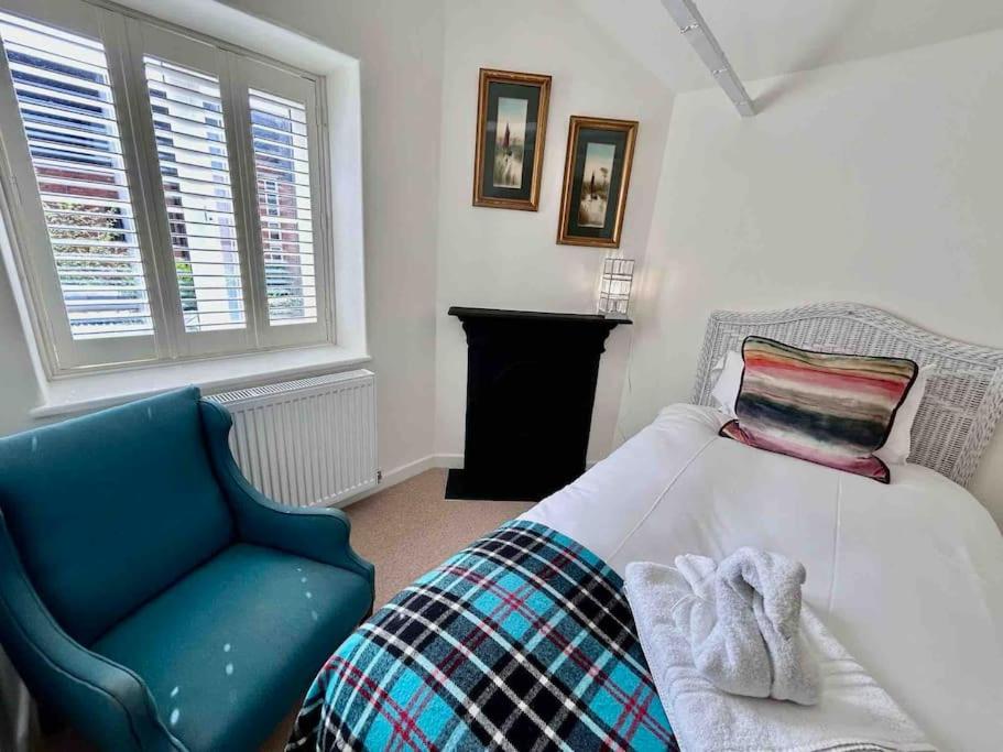 Three-Bedroom House photo 1