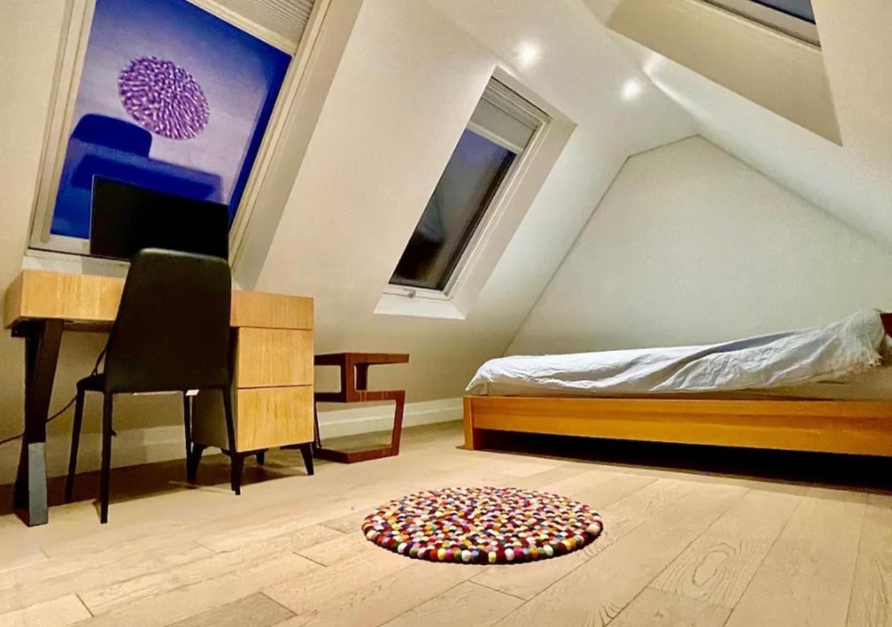 Double Room with Private Bathroom photo 2