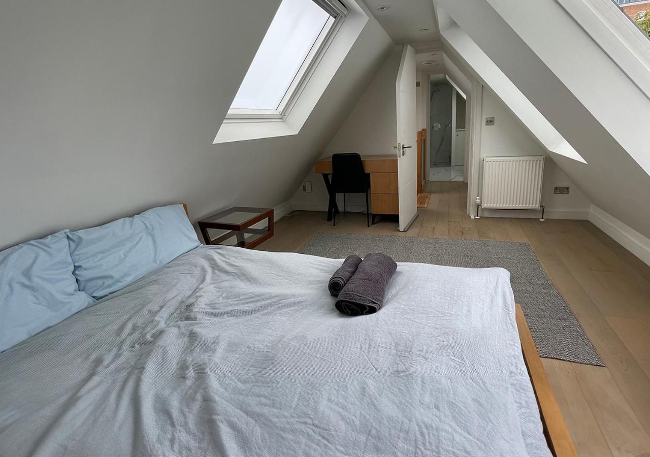 Double Room with Private Bathroom photo 3