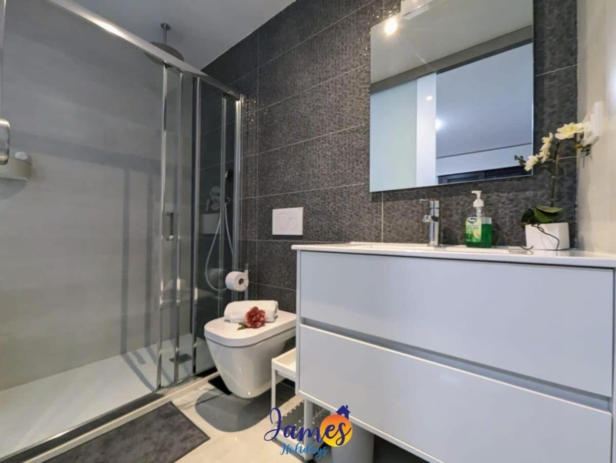 Apartment photo 2