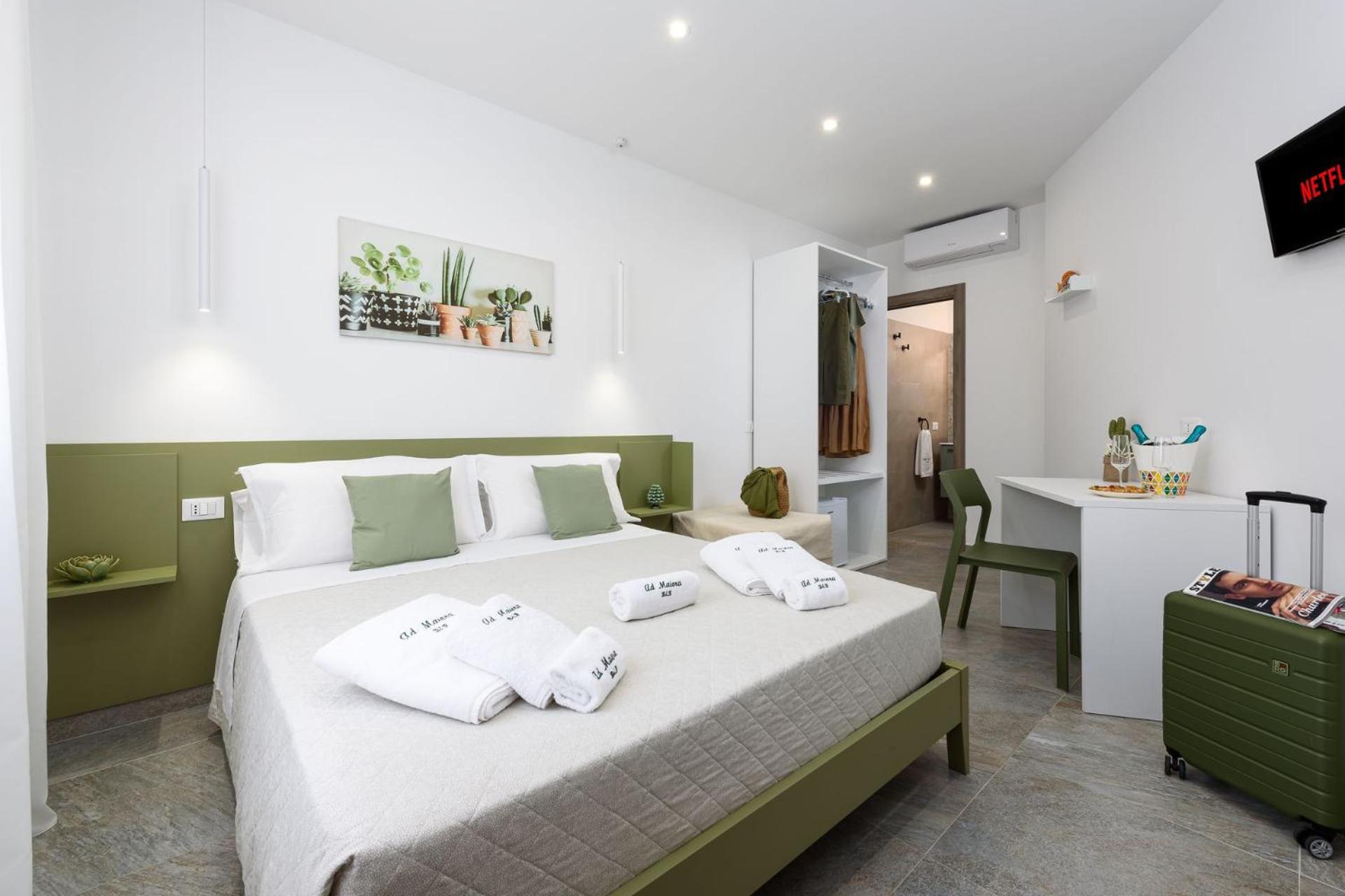 Double Room with Private Bathroom